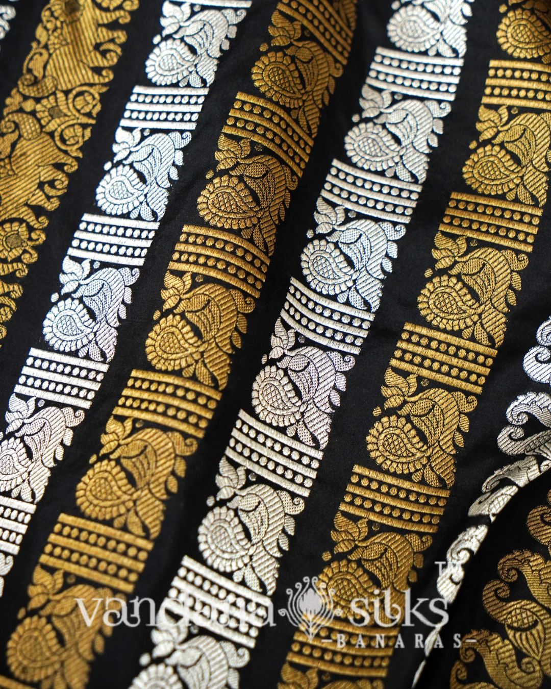 "VIRASAT 171" Pure Banarasi Silk Saree With Gold &amp; Silver Zari