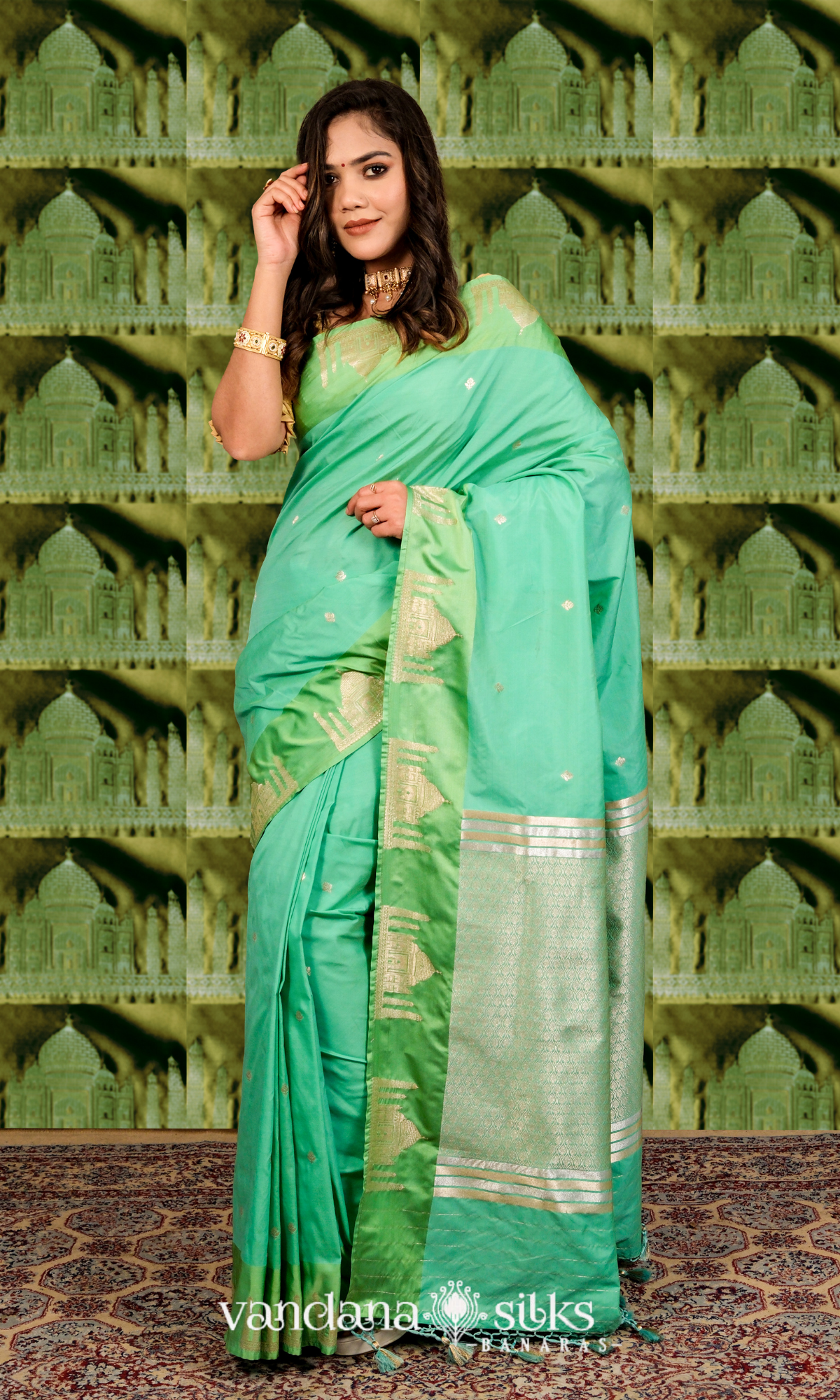 Unique Ajooba Banarasi Soft Silk Saree: Inspired by the Taj