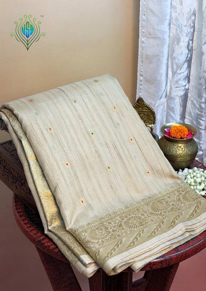 UTSAV BANARAS 427: Ivory Beige Tissue Silk Saree with Hand-Painted Tea Garden Scene &amp; Gold Zari Border