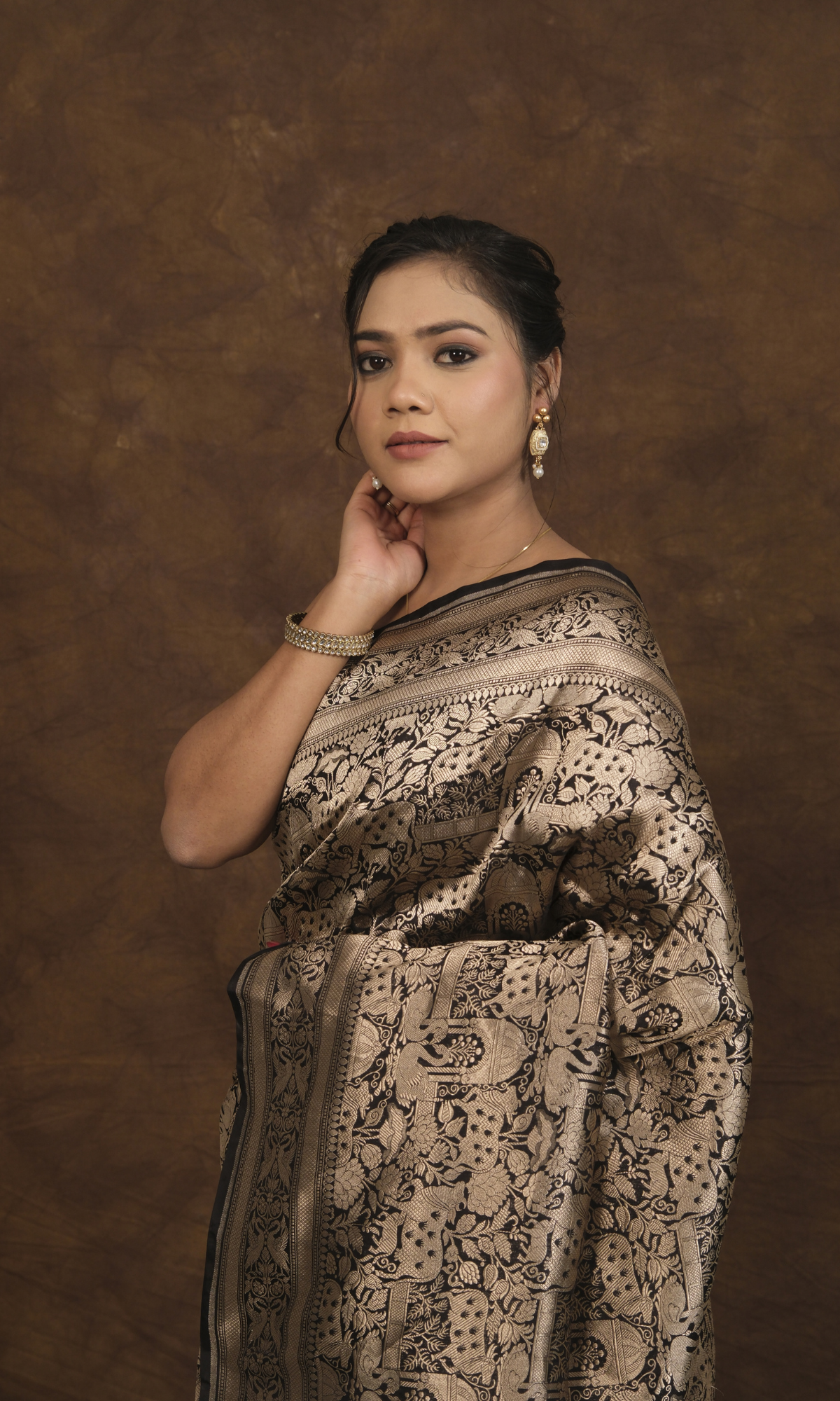 Pichwai Pure Banarasi Handloom Silk Brocade Saree: A Masterpiece of Jamewar Technique