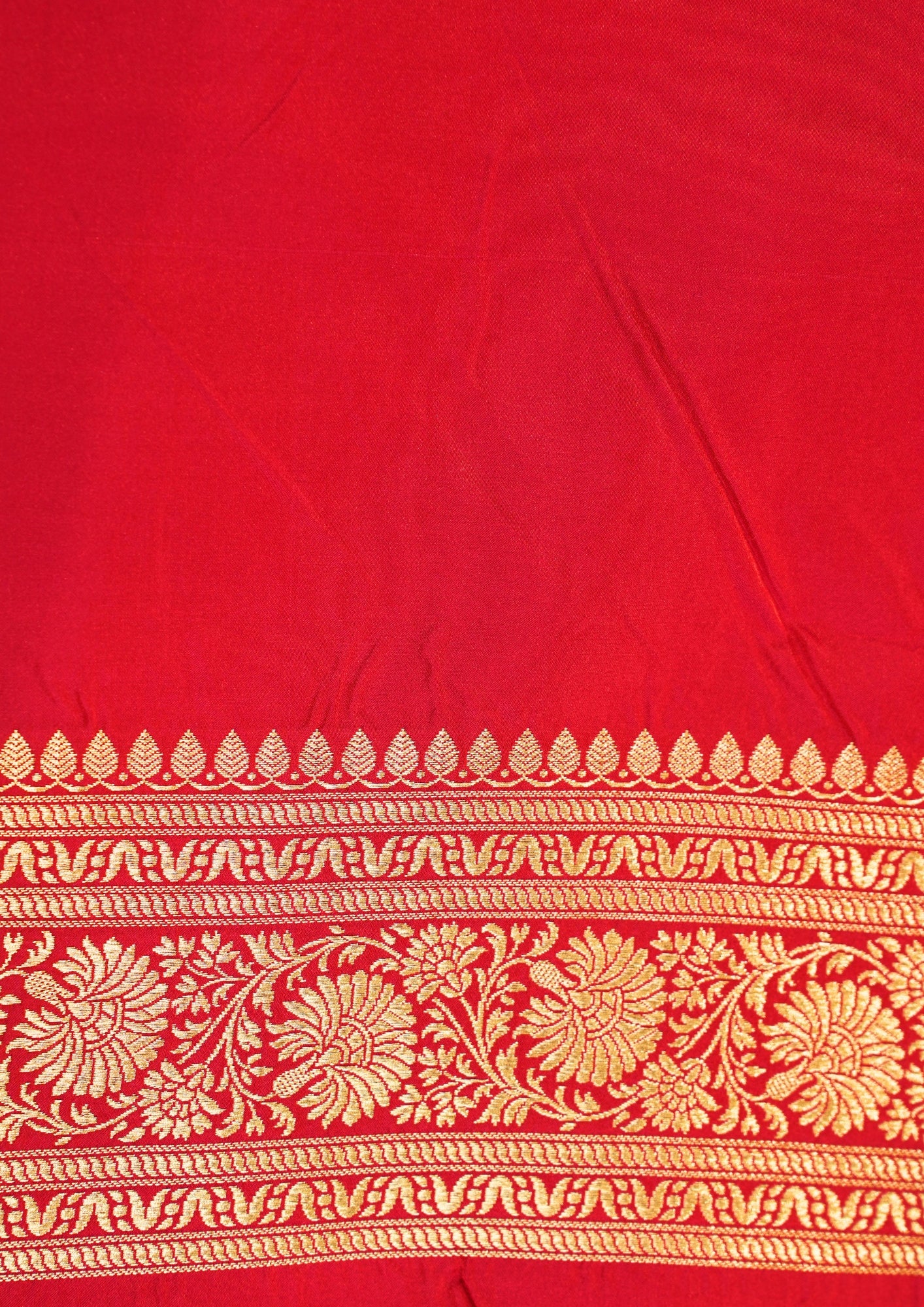 "Waah Banaras 065" Banarasi Satan Silk Saree With Golden Zari Floral Weaving & Rich Border