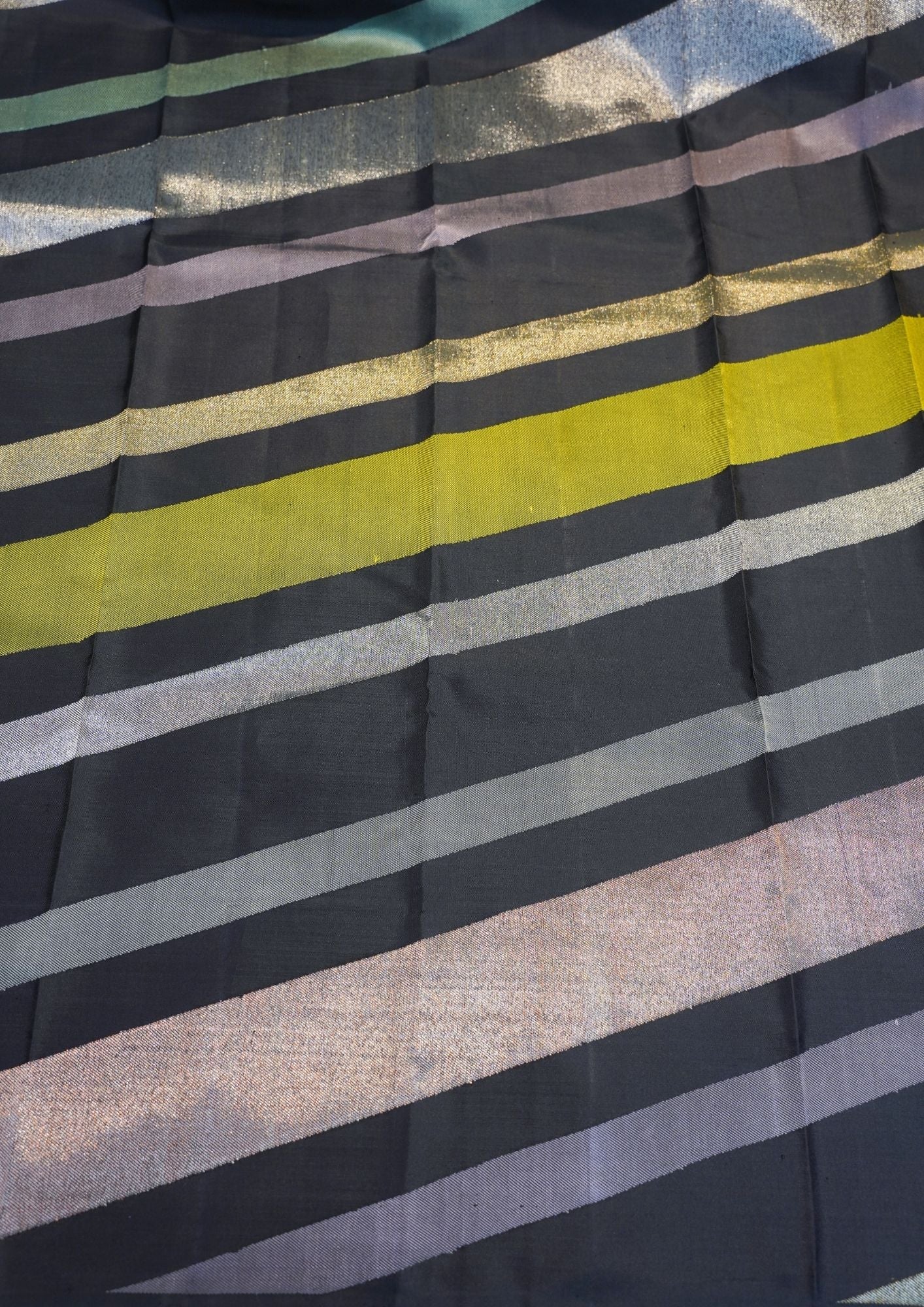 "Founder Choice 039" Banarasi Pure Kanjivaram Silk Saree With Elegant Stripes Design
