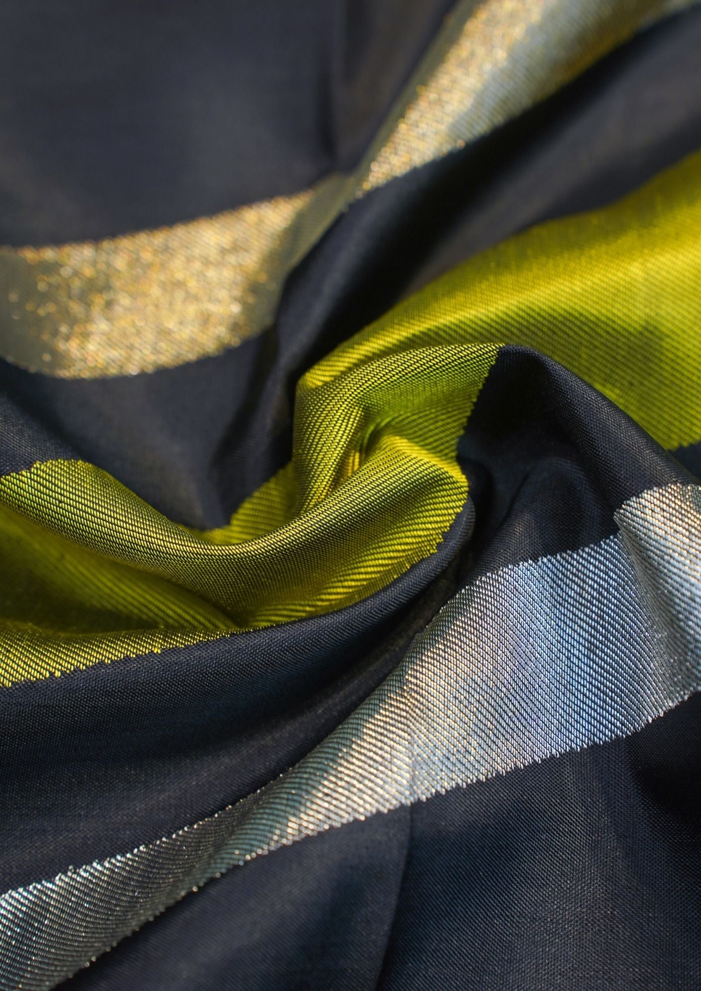 "Founder Choice 039" Banarasi Pure Kanjivaram Silk Saree With Elegant Stripes Design