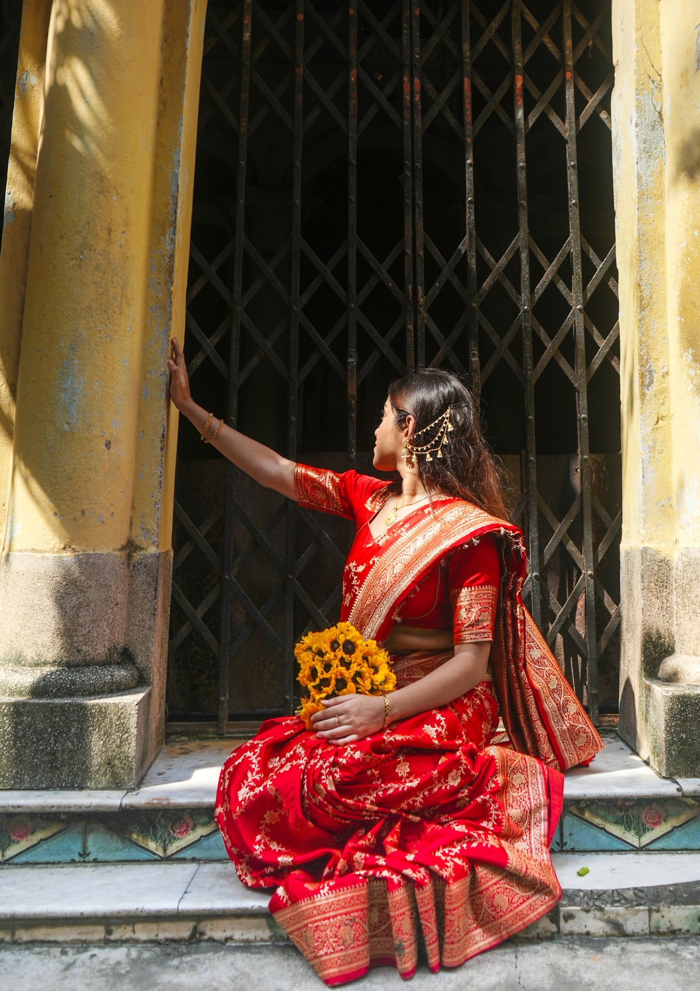 "Waah Banaras 065" Banarasi Satan Silk Saree With Golden Zari Floral Weaving & Rich Border