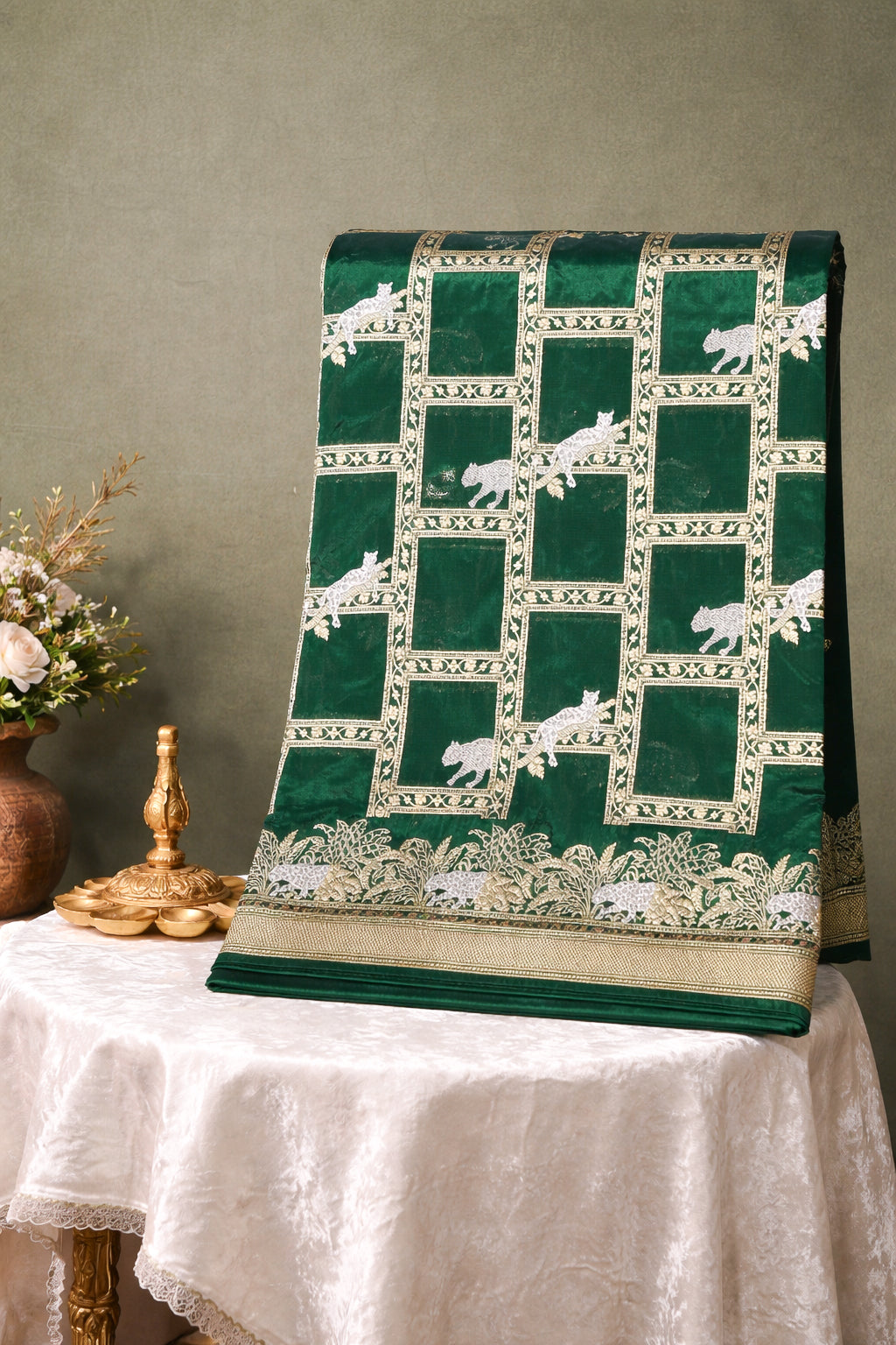 WAAH BANARAS 152: Royal Dual Tone Bottle Green Semi Katan Saree with Sona Rupa Zari Jaal &amp; Designer Pallu