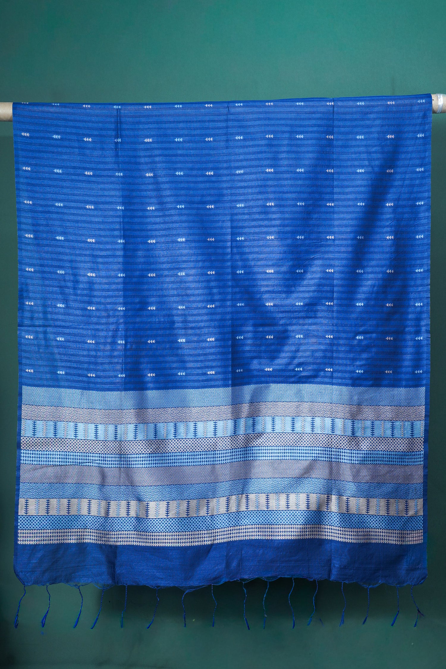 UTSAV BANARAS 212: Rich Deep Blue Banarasi Raw Silk Saree with All-Over Buti &amp; Zari-Thread Woven Palla
