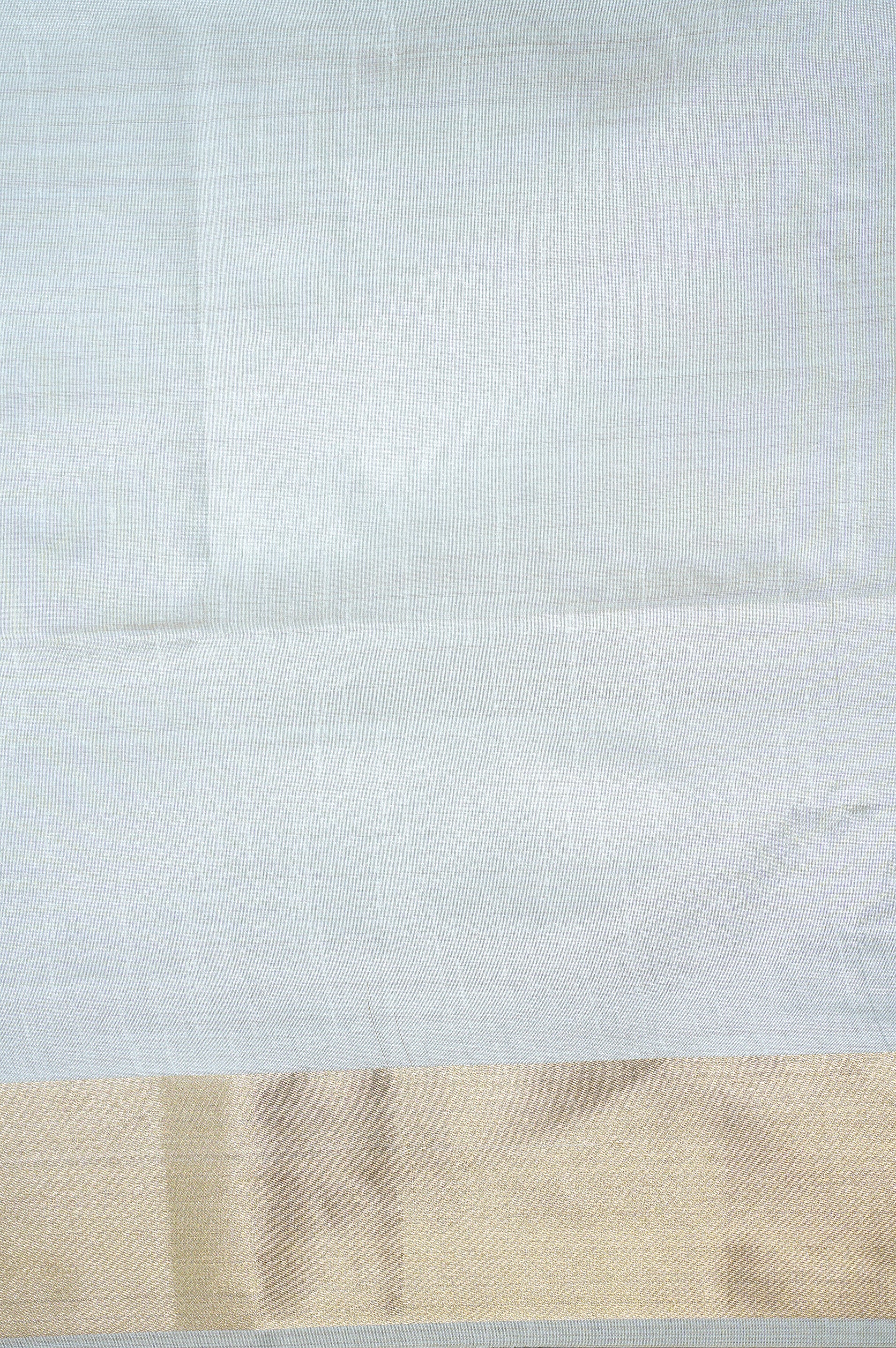 UTSAV BANARAS 256: Classic White Banarasi Raw Silk Saree with Zari Woven Palla