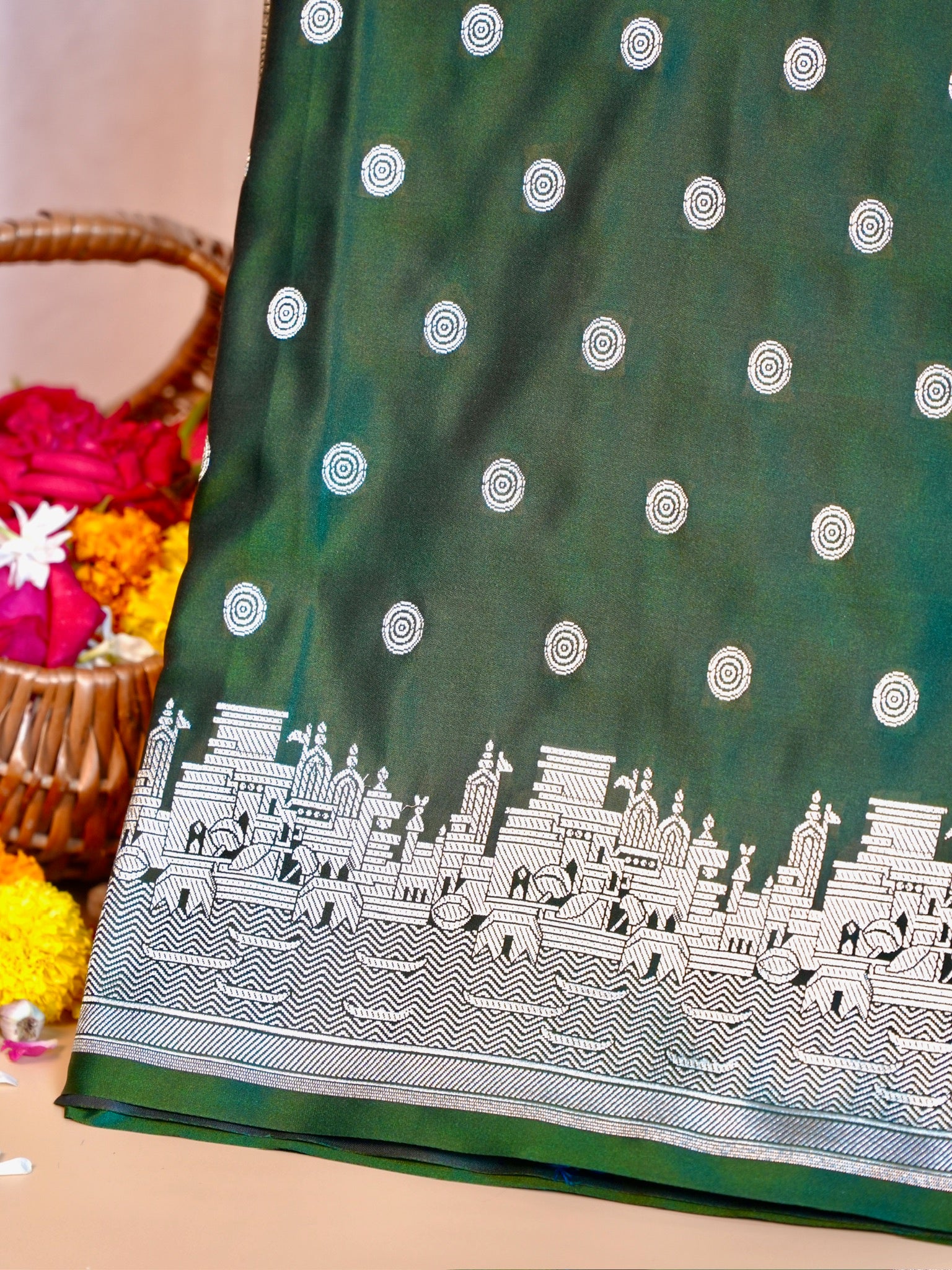 Waah Banaras 055F: Deep Olive Green Banarasi Pure Mashru silk saree with Ghat Border