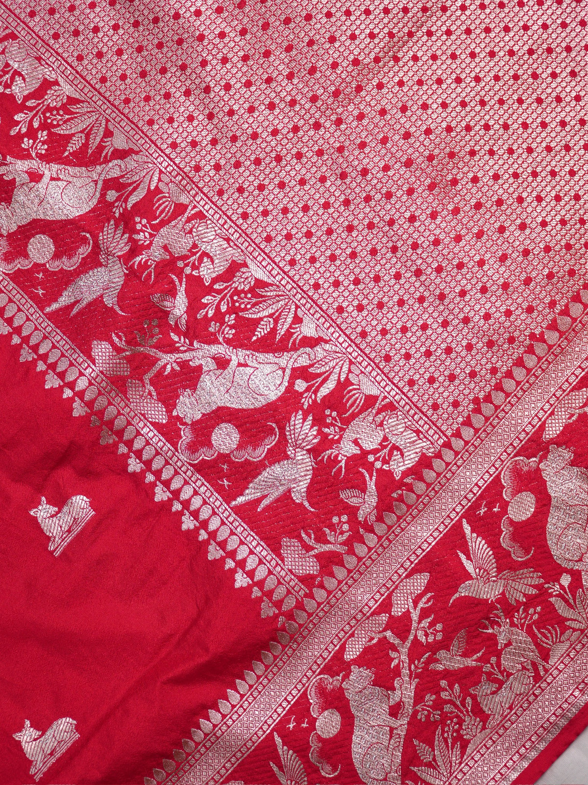 Waah Banaras 180B: Rich Red Semi Katan Silk Saree With Beautiful Bird Border