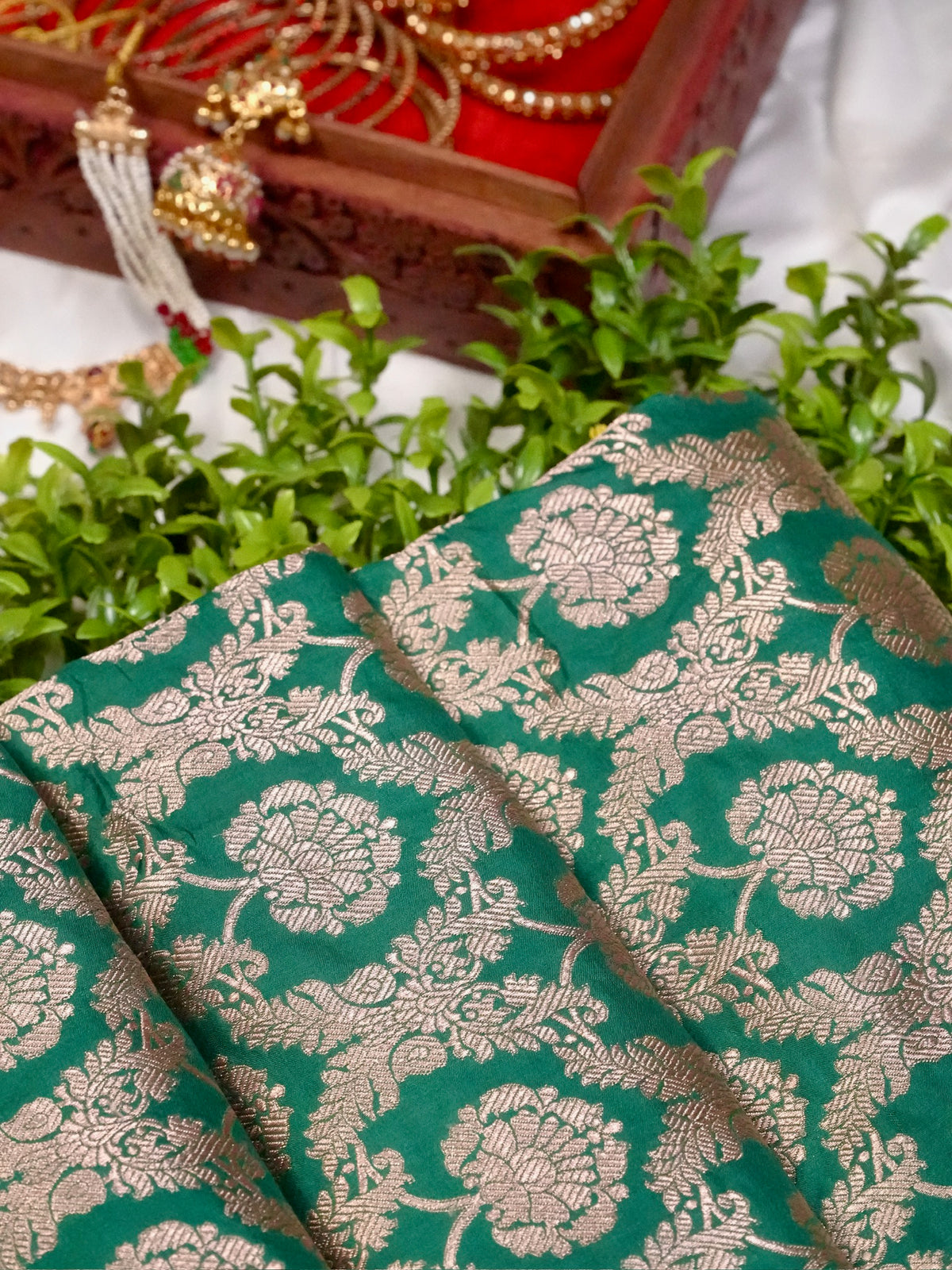 VIRASAT 203: Pure Handloom Rama Green Silk Saree – A Celebrity Choice