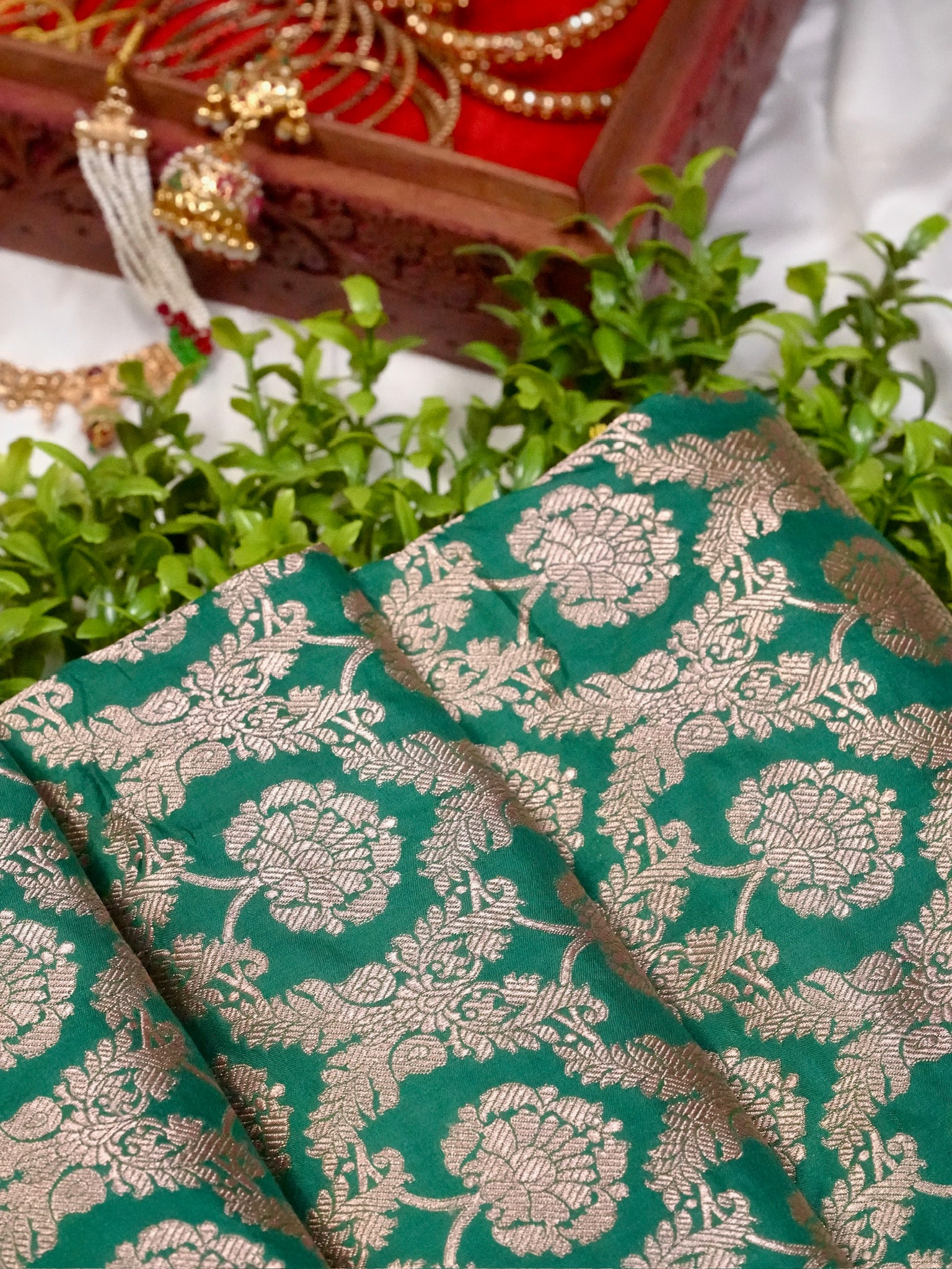 VIRASAT 203: Pure Handloom Rama Green Silk Saree – A Celebrity Choice