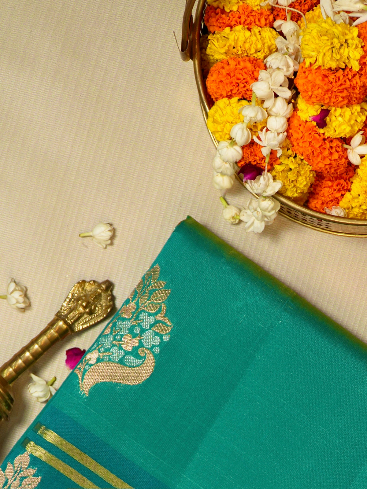 UTSAV BANARAS 499: Rama Green Banarasi Soft Silk Meenakari Zari Saree
