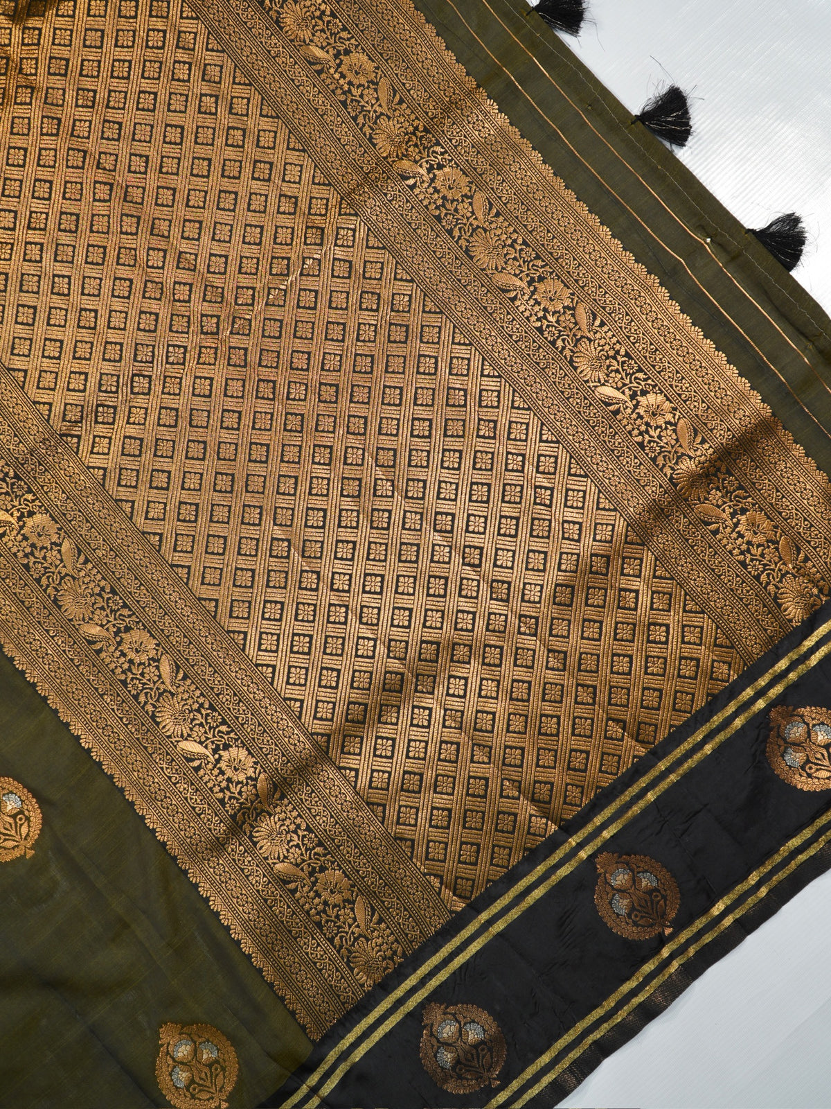 UTSAV BANARAS 497: Olive Green Banarasi Soft Silk Meenakari Zari Saree