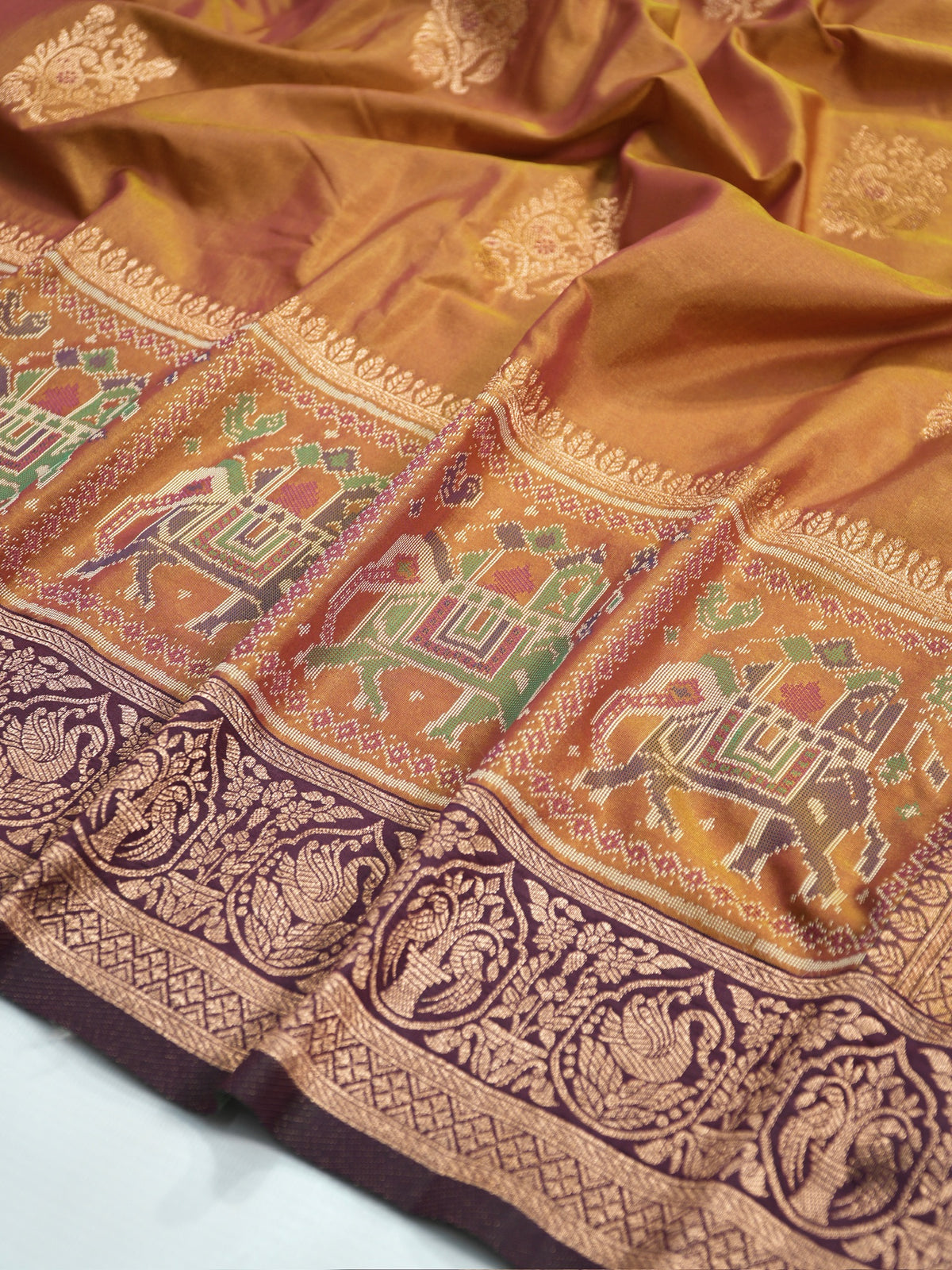 UTSAV BANARAS 502: Gold Dual Tone Banarasi Soft Silk Meenakari Zari Saree