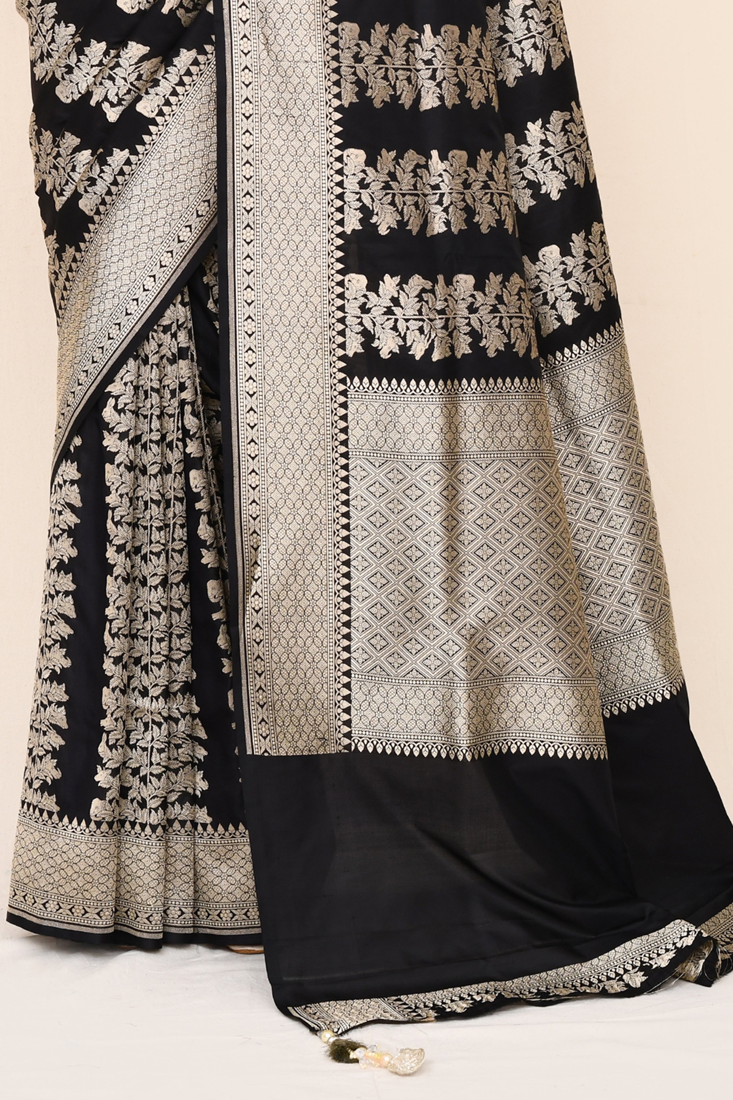 "VIRASAT 186" Pure Katan Handloom Silk Saree