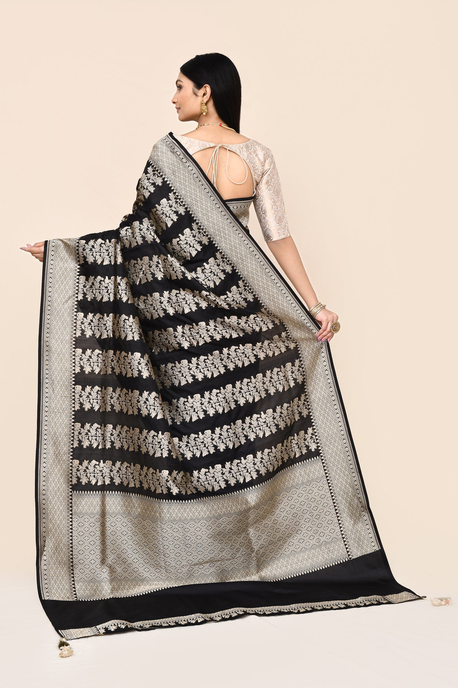 "VIRASAT 186" Pure Katan Handloom Silk Saree