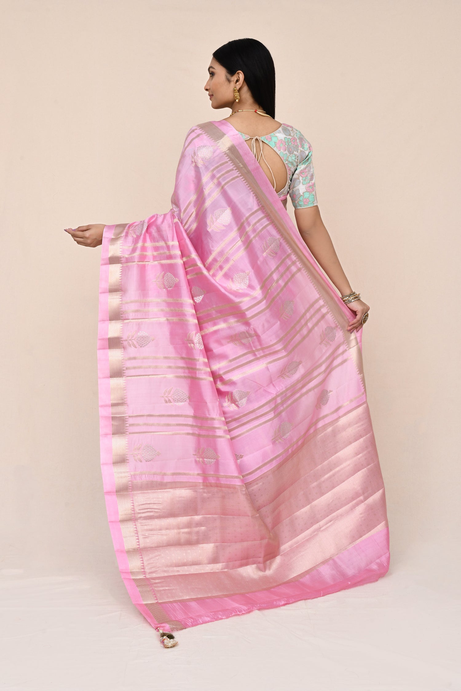 "SILK BANARAS 073" Pure Silk Saree With Zari Work