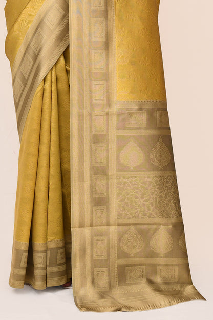 Mahodari Golden Tanchoi Banarasi Silk Saree