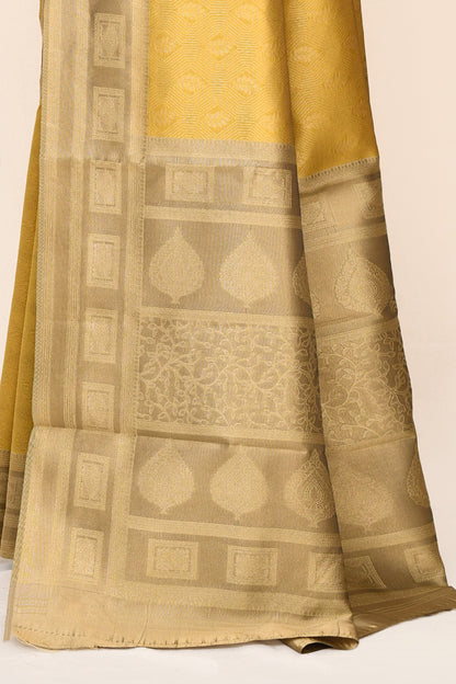 Mahodari Golden Tanchoi Banarasi Silk Saree