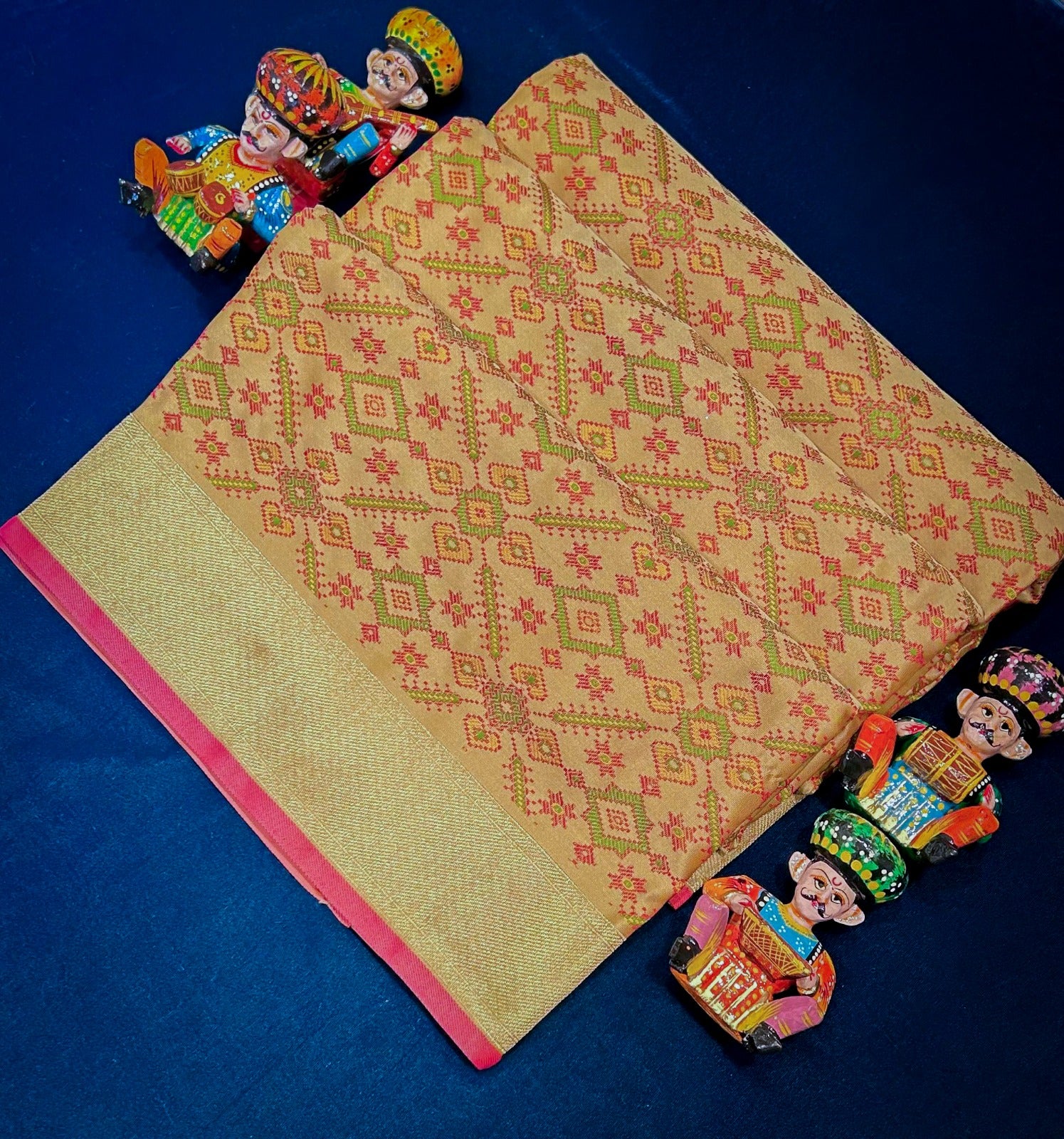 "WAAH BANARAS 002" Banarasi Masaru Silk Saree With Tested Zari and Twisted Yarn