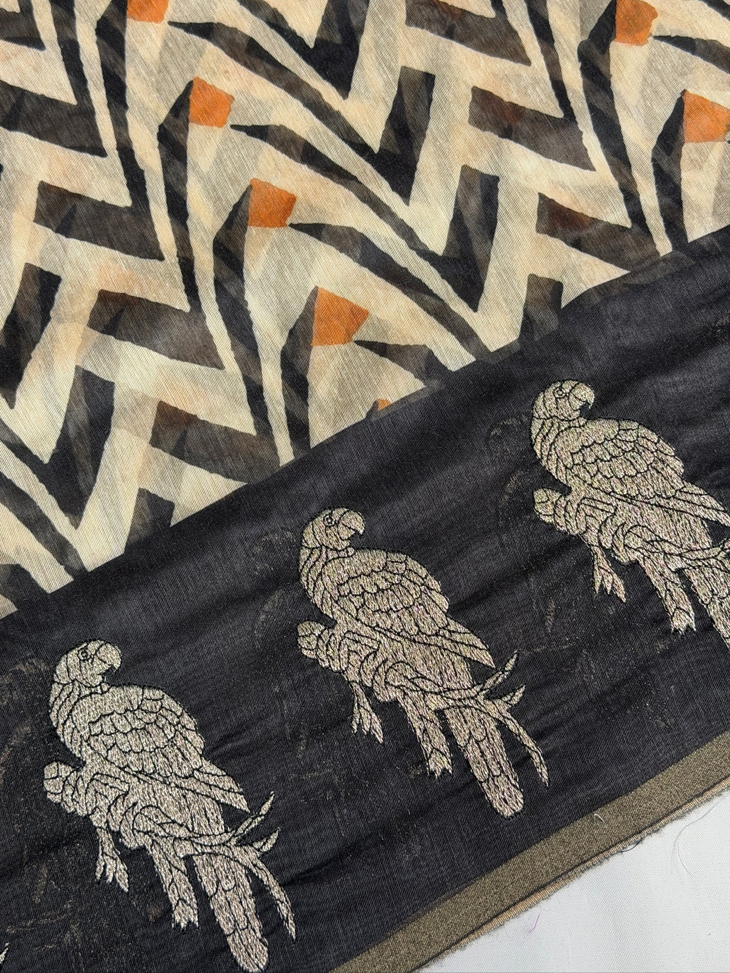 UTSAV BANARAS 395: Blackish Gold Cotton Tissue Saree with Kaatha &amp; Zigzag Work