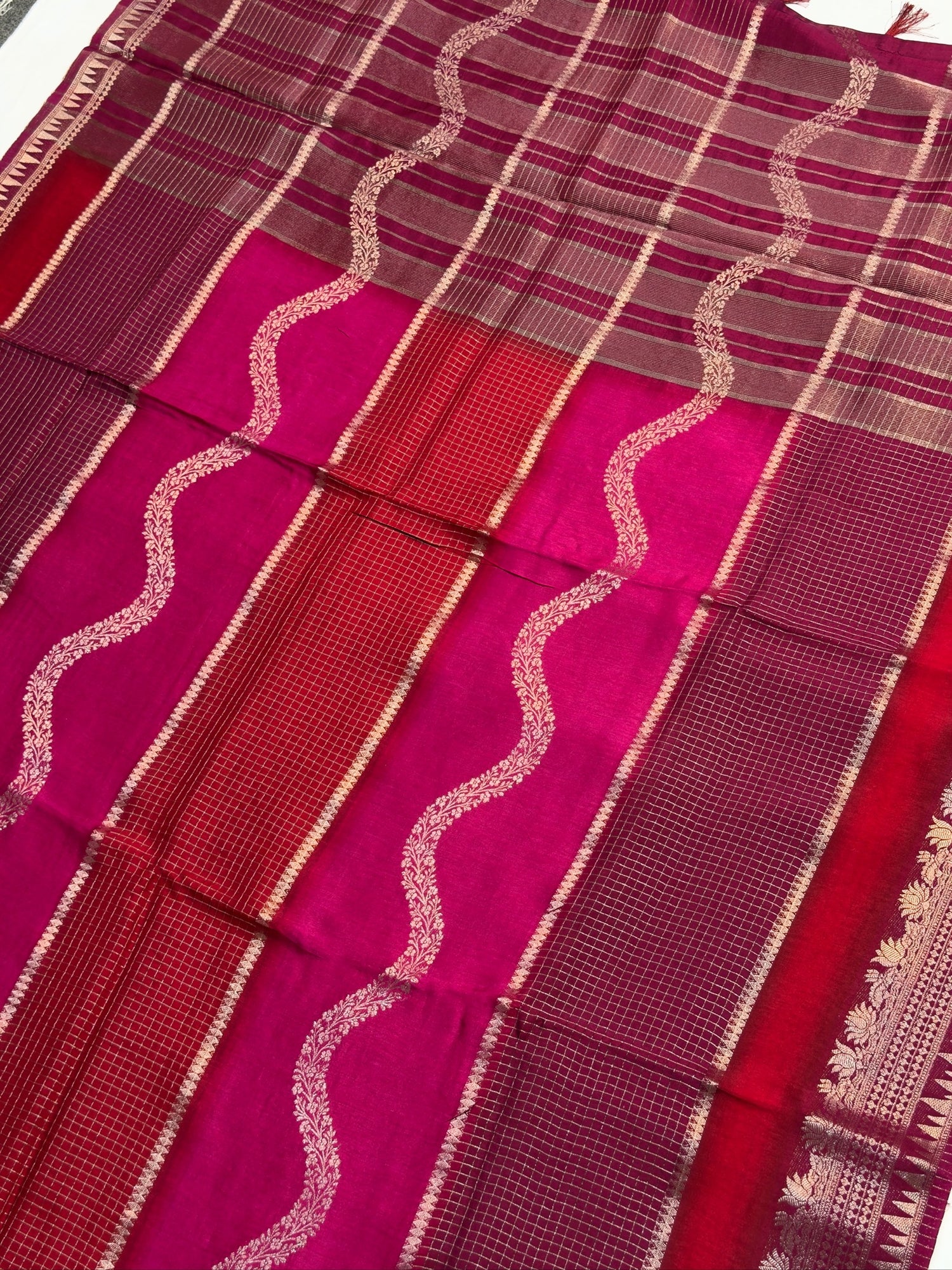 UTSAV BANARAS 374: Multi Pink Tusser Raw Silk Saree with Laheriya Designer Weave