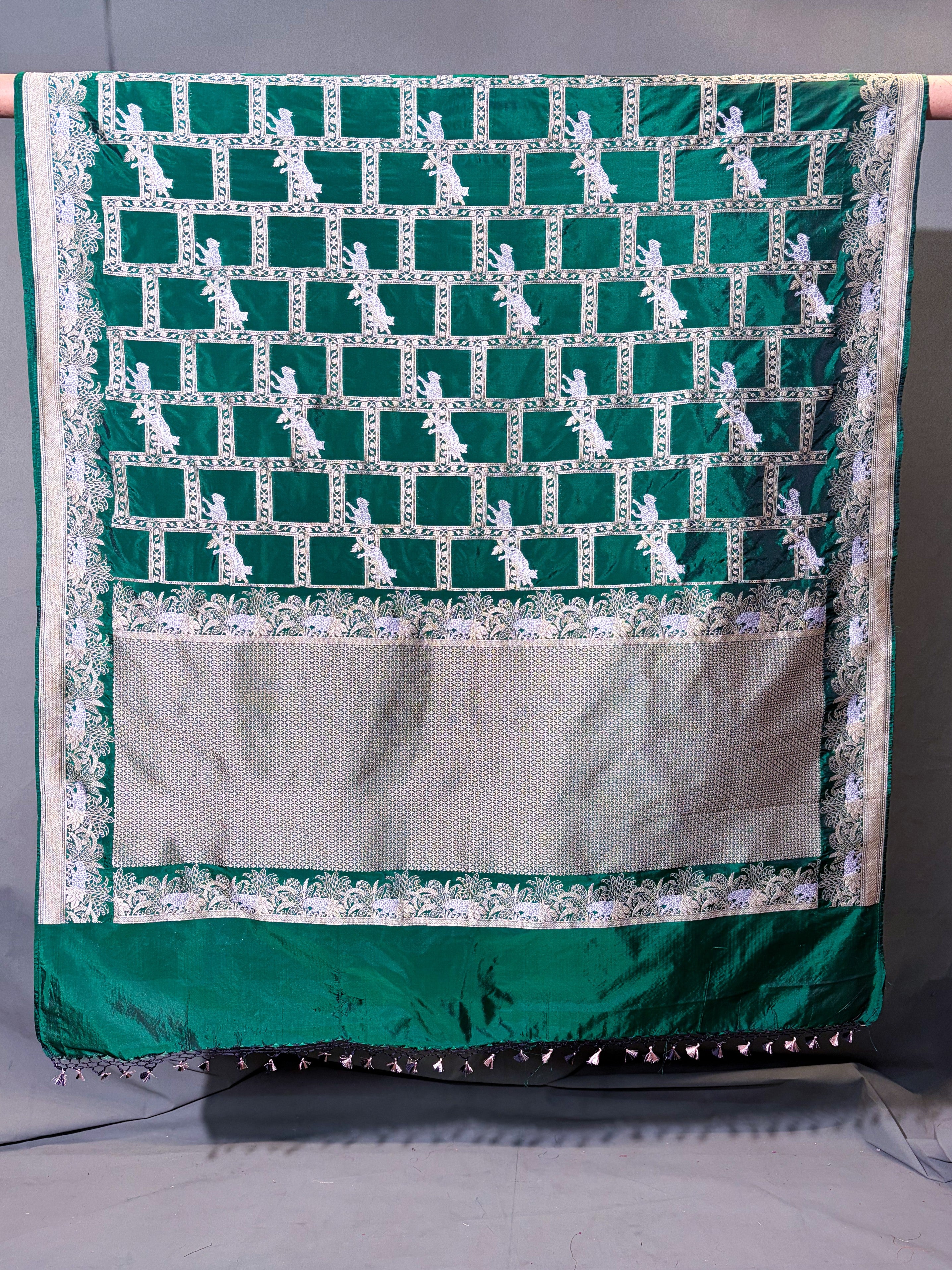 WAAH BANARAS 152: Royal Dual Tone Bottle Green Semi Katan Saree with Sona Rupa Zari Jaal &amp; Designer Pallu