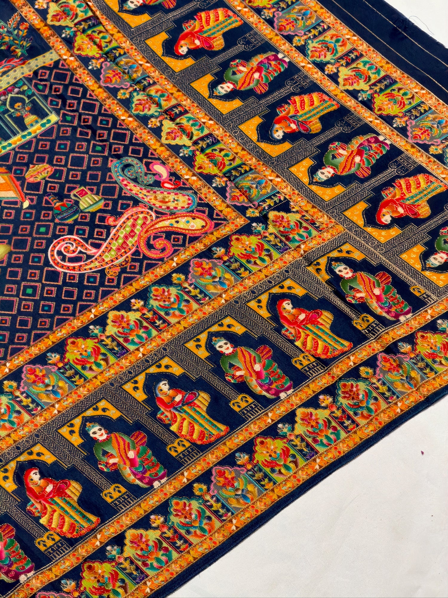 UTSAV BANARAS 475H: Navy Blue Butter Silk Saree with Heritage Position Print &amp; Contrast Blouse
