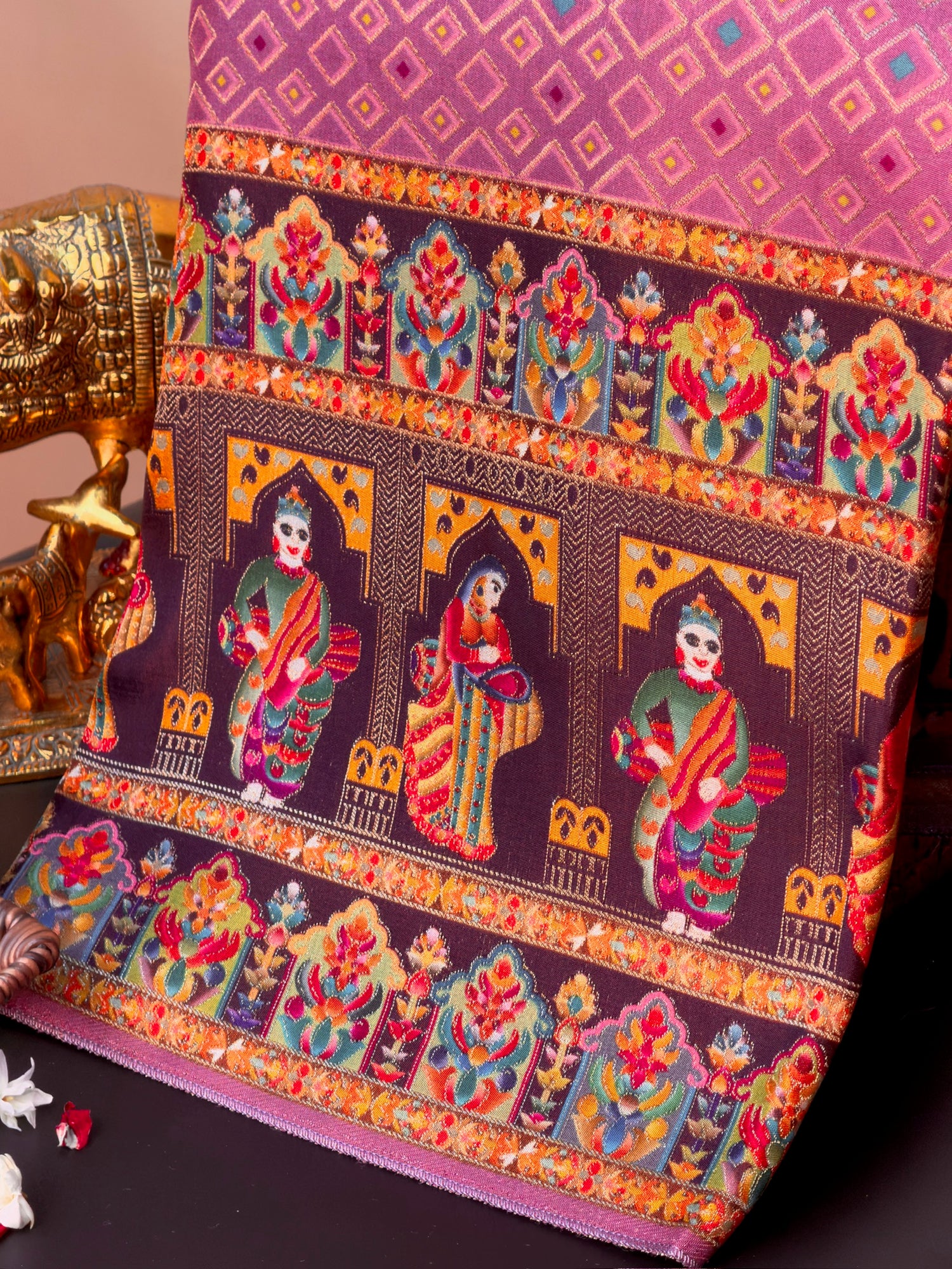 UTSAV BANARAS 475: Lavender Butter Silk Saree with Heritage Position Print &amp; Contrast Blouse