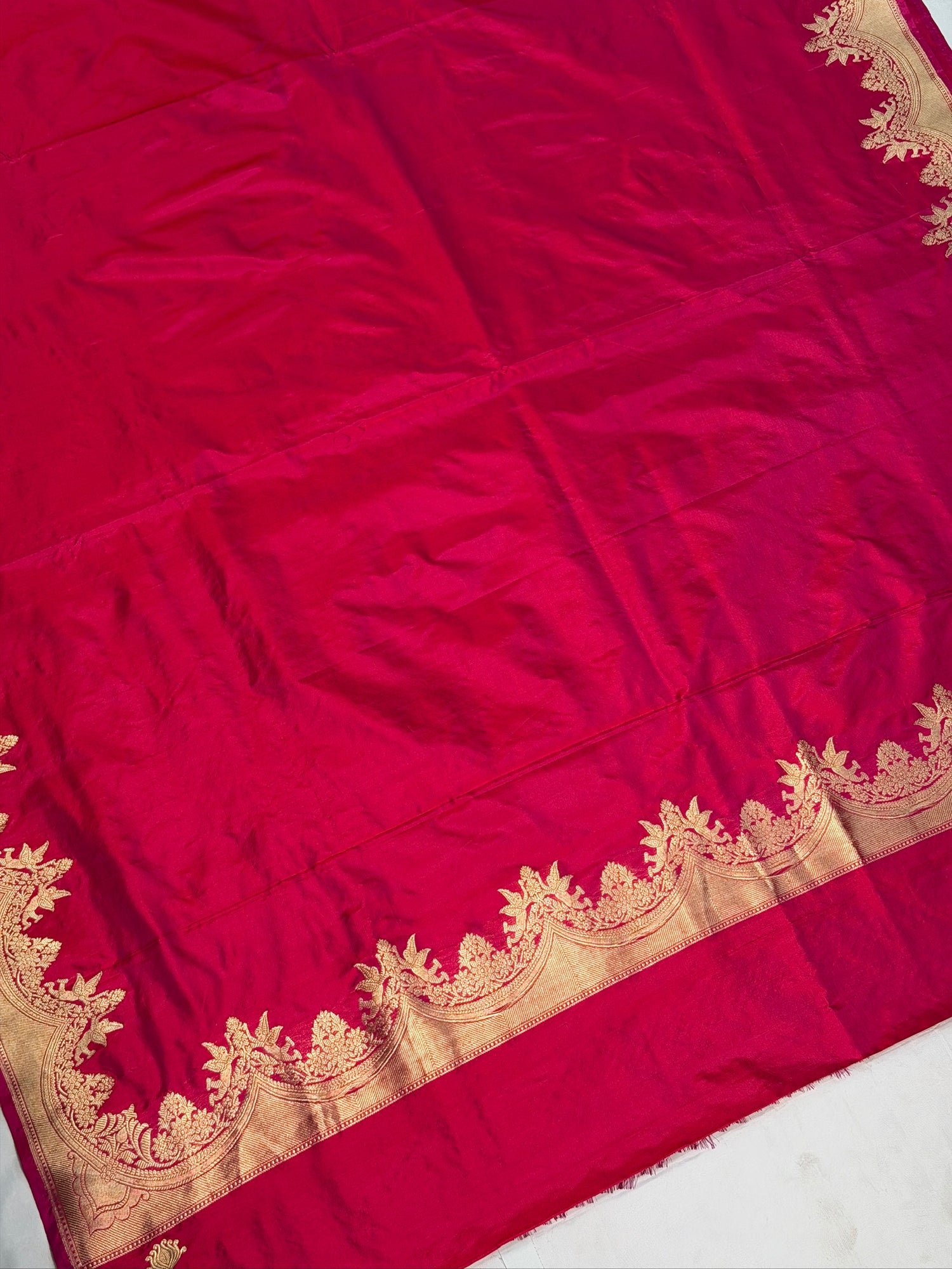 VIRASAT 445:Peachy Pink Dual Shade Pure Katan Silk Saree with Kadwa Zari Scallop Border | Silk Mark Certified