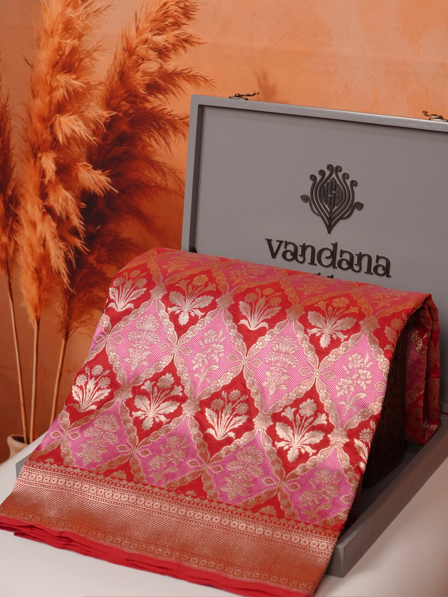 VIRASAT 427A: Silk Mark Certified Green Pure Handloom Silk Saree with Kadwa Zari Weaving
