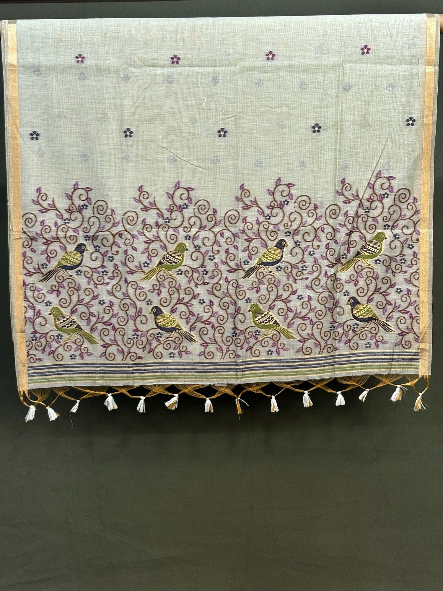 Utsav Banaras 377: Mint Green Handwoven Jamdani Saree with Elegant Bird &amp; Floral Jaal