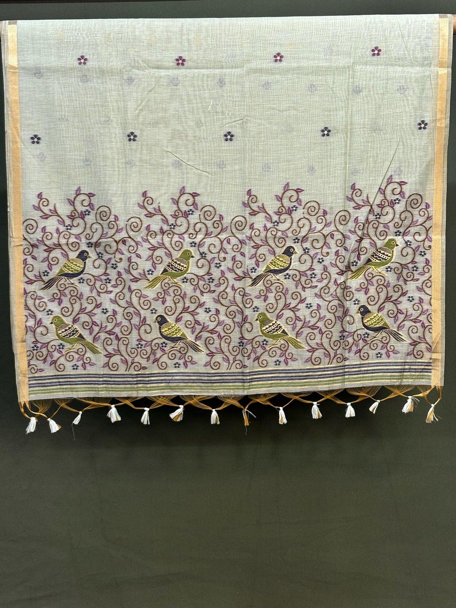 Utsav Banaras 377: Mint Green Handwoven Jamdani Saree with Elegant Bird &amp; Floral Jaal