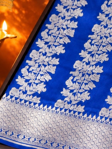"VIRASAT 186A" Pure Handloom Katan Silk With Elegant Vertical Stripes with Traditional Border &amp; Pall