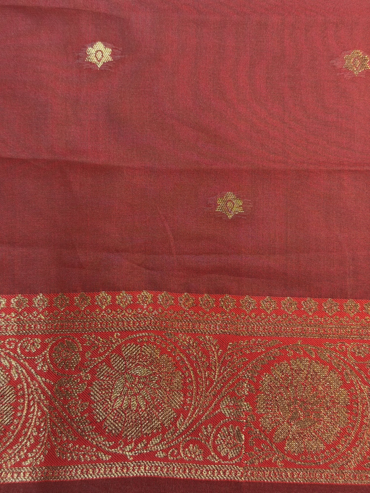 UTSAV BANARAS 451: Deep Green Banarasi Silk Saree with Antique Zari Butis &amp; Regal Antique Zari Border