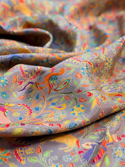 UTSAV BANARAS 479B: Champagne Butter Silk Saree with Kalamkari Position Print &amp; Contrast Blouse
