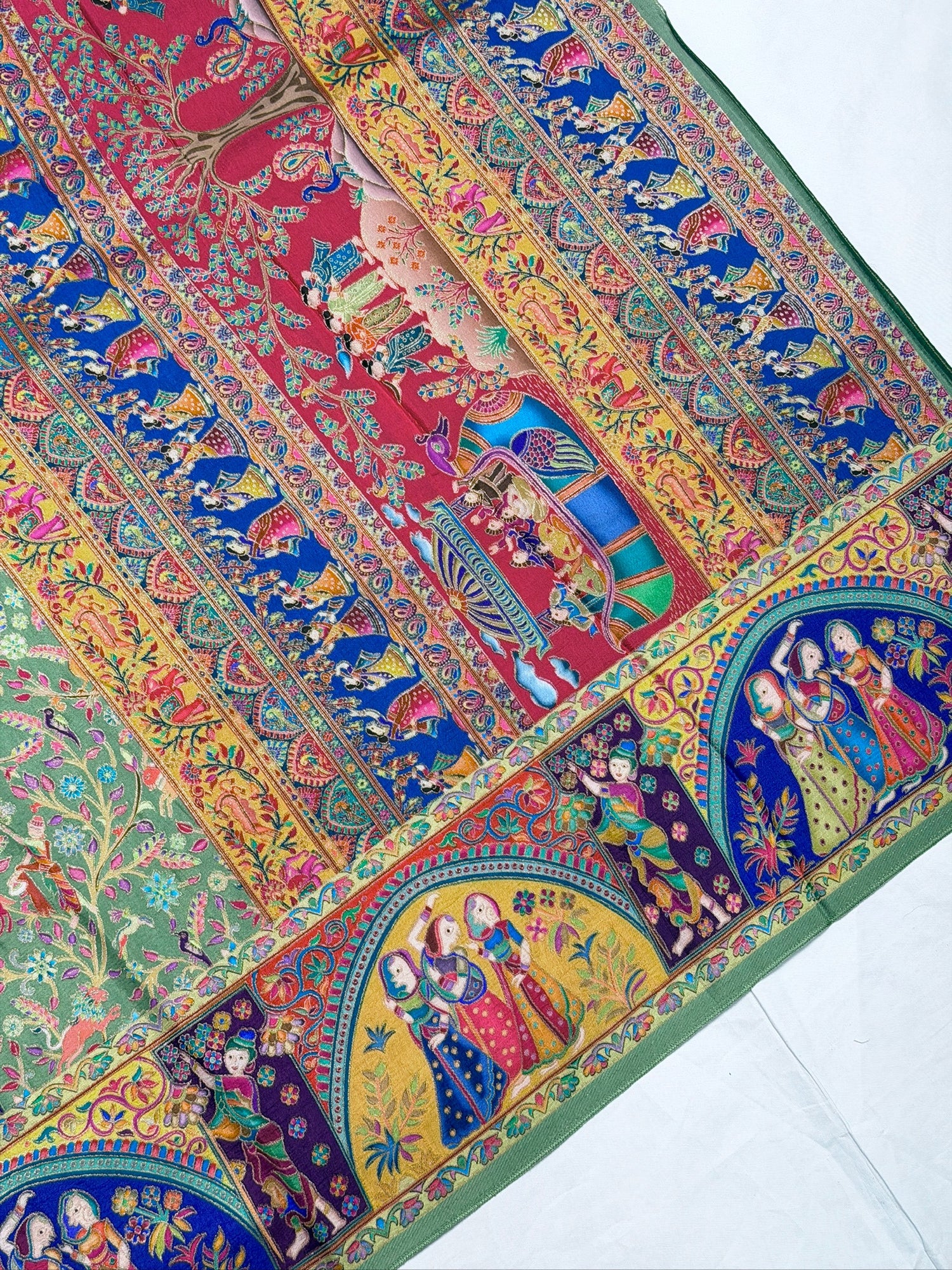 UTSAV BANARAS 479A: Light Green Butter Silk Saree with Kalamkari Position Print &amp; Contrast Blouse