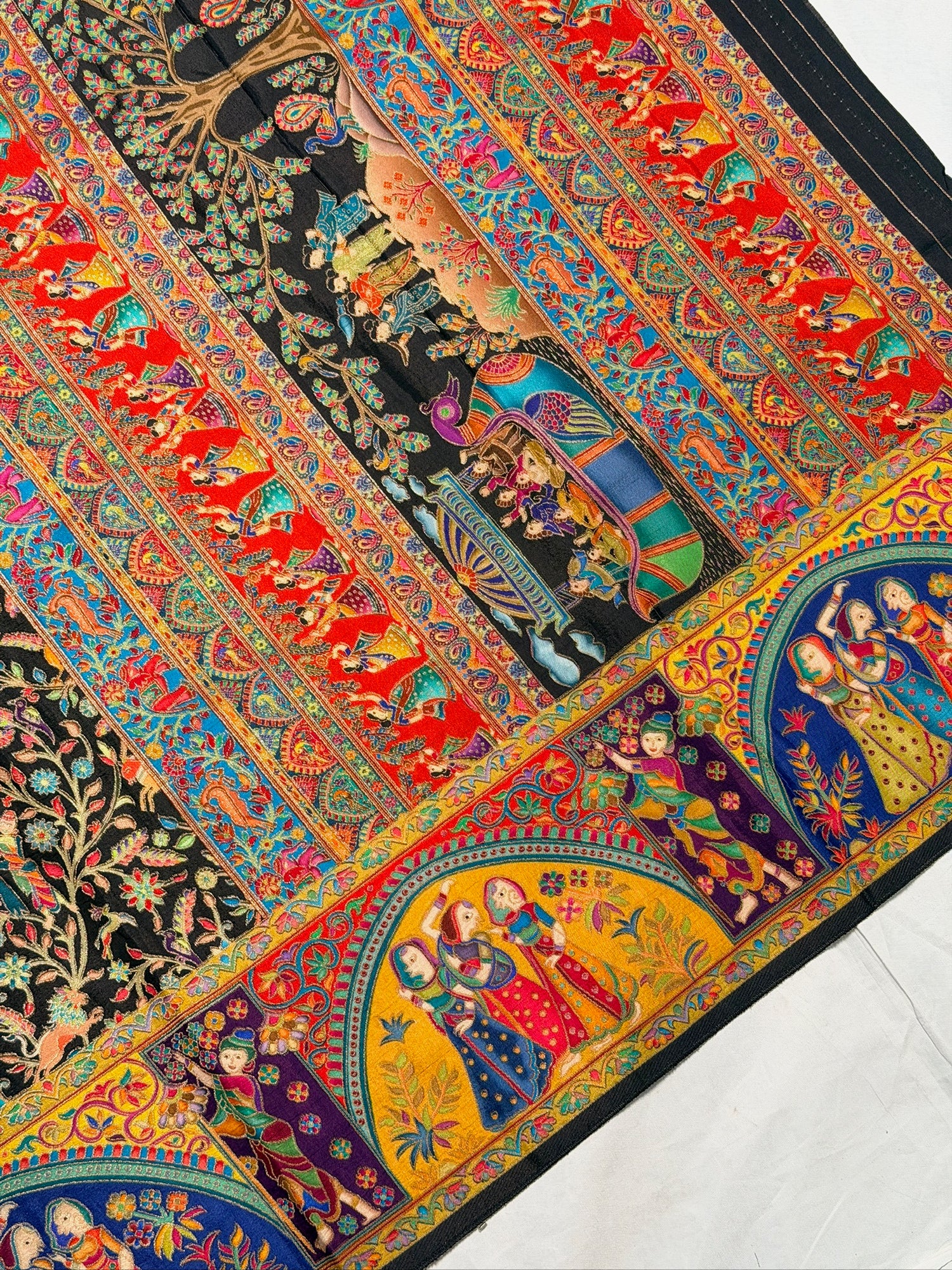 UTSAV BANARAS 479G: Jade Black Butter Silk Saree with Kalamkari Position Print &amp; Contrast Blouse