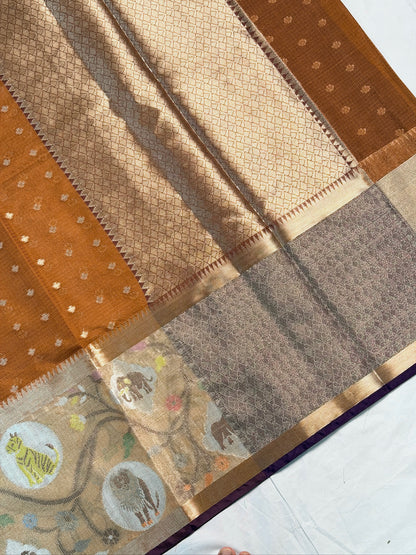 UTSAV BANARAS 470: Burnt Orange Kota Checks Saree with Artistic Skirt Border &amp; Contrast Magenta Blouse