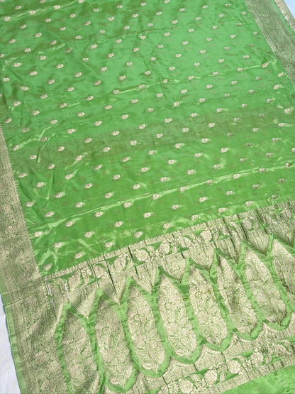 UTSAV Banaras 426: Pista Green Premium Mashru Silk Saree with Khaddi buti &amp; Traditional Banarasi Border