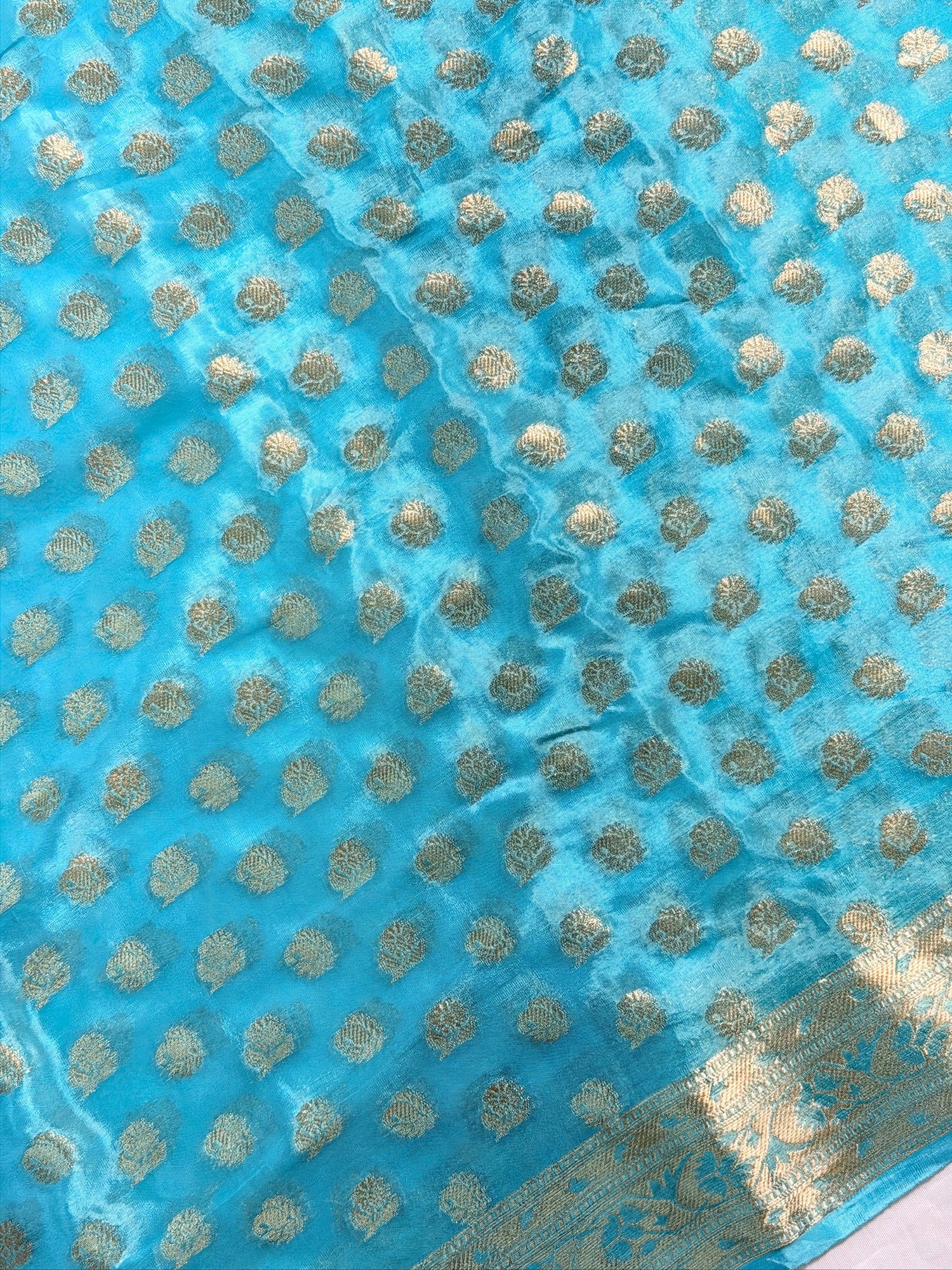 UTSAV Banaras 423: Sky Blue Premium Mashru Silk Saree with Khaddi buti &amp; Traditional Banarasi Border