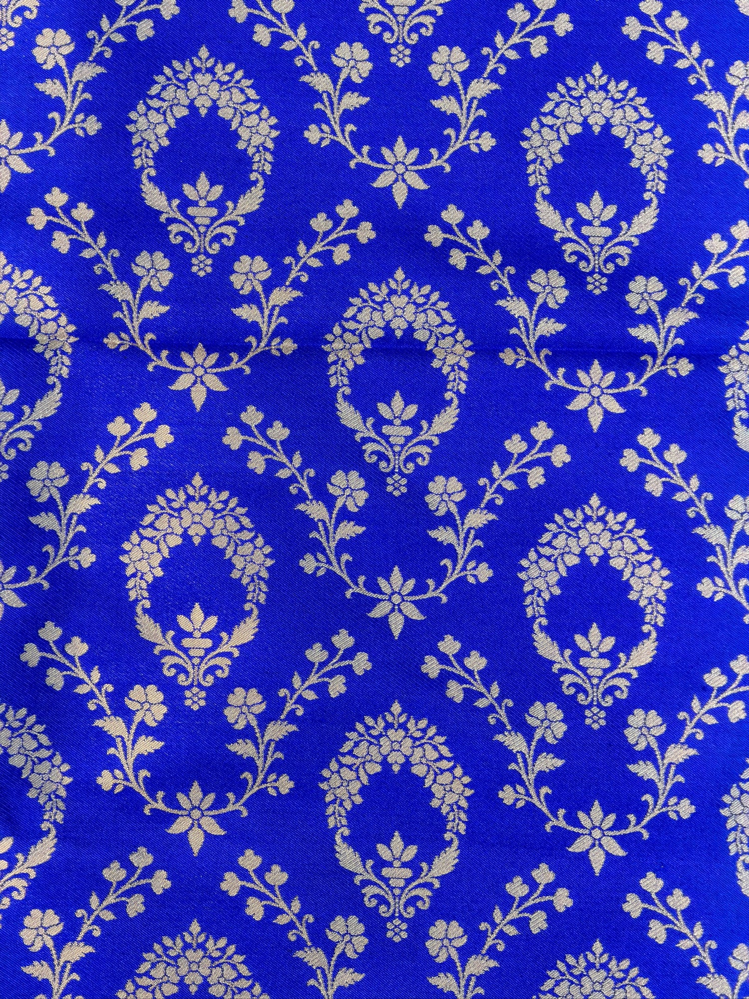 VIRASAT 447: Pure Handloom Tanchoi Silk Saree Royal Blue &amp; Silver Reversible | Silk Mark Certified | Dual Side Elegance