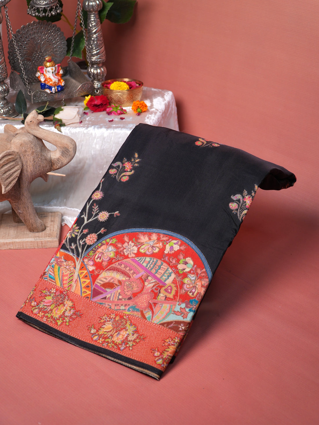 UTSAV BANARAS 476G: Black &amp; Red Butter Silk Saree with Royal Paisley Position Print &amp; Contrast Blouse