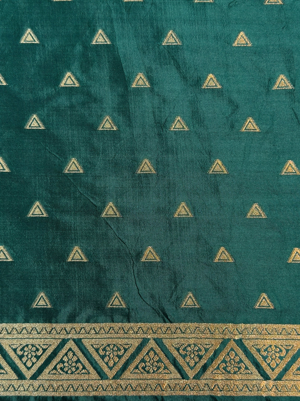 UTSAV BANARAS 435: Emerald Green Butter Silk Saree with Gold Zari Floral &amp; Geometric Banarasi Border