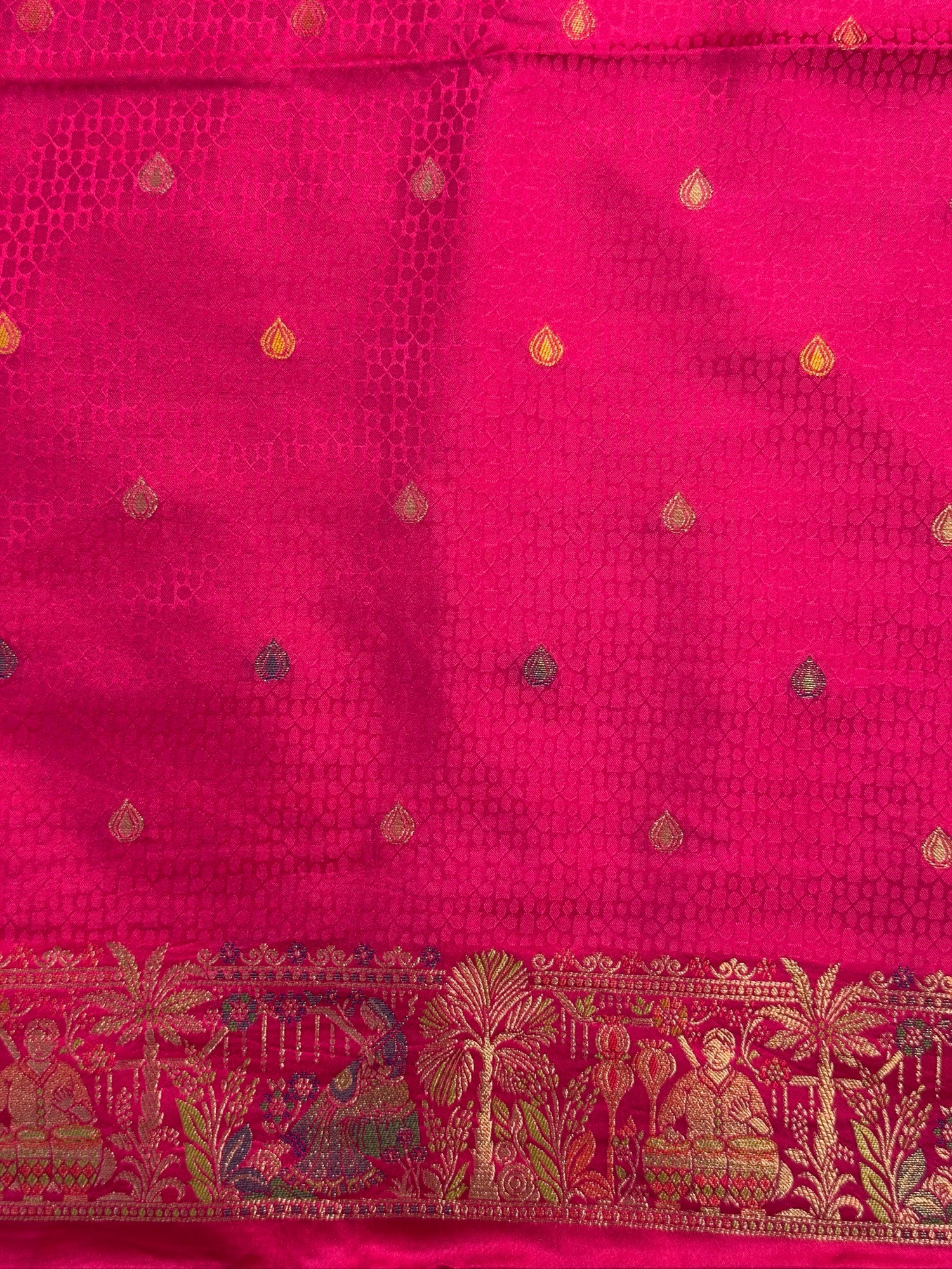 UTSAV BANARAS 416: Hot Pink Satin Tanchoi Silk Saree with Meenakari Floral Border &amp; Rich Banarasi Weaving