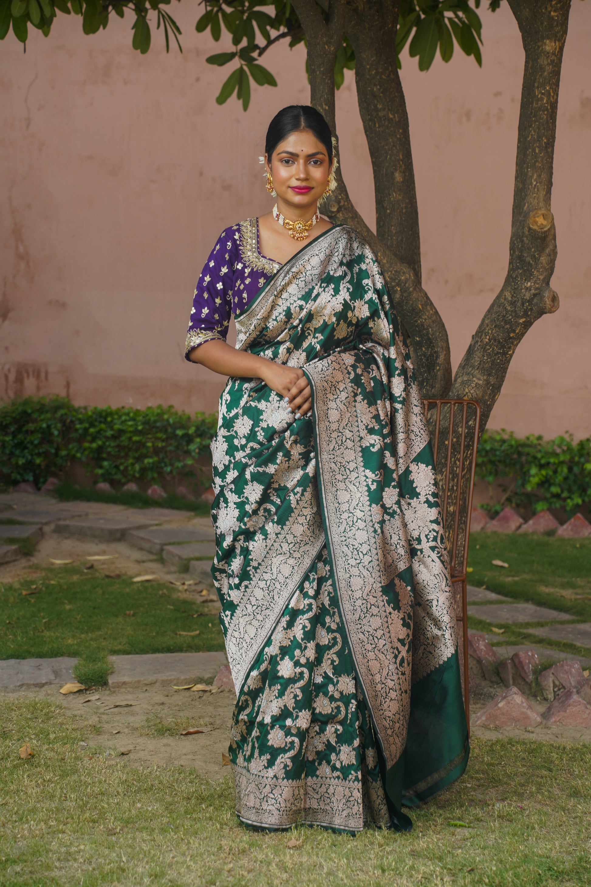 Bottle Green Pure Katan Silk Banarasi Handloom Saree With Kadwa Jaal Weave