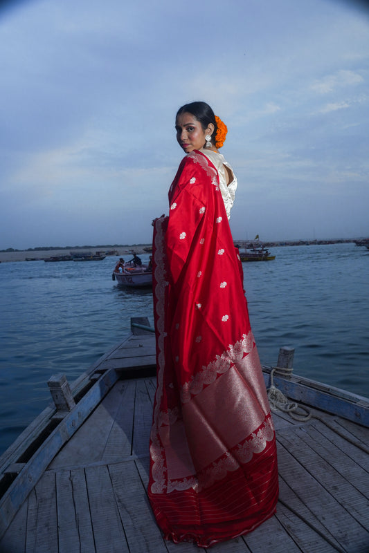 Red Pure Katan Silk Handloom Banarasi Kadwa Saree