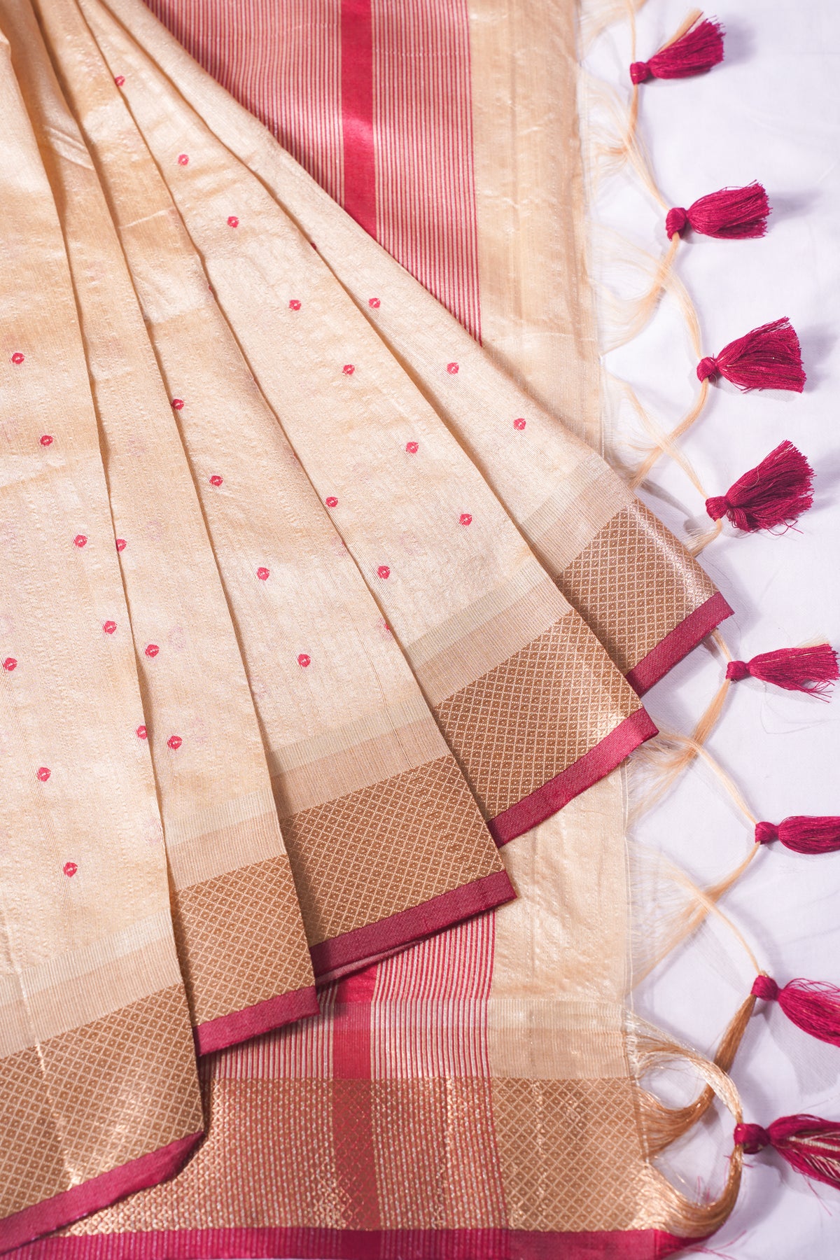 "UTSAV BANARAS 220" Banarasi Chiku Tusser Saree