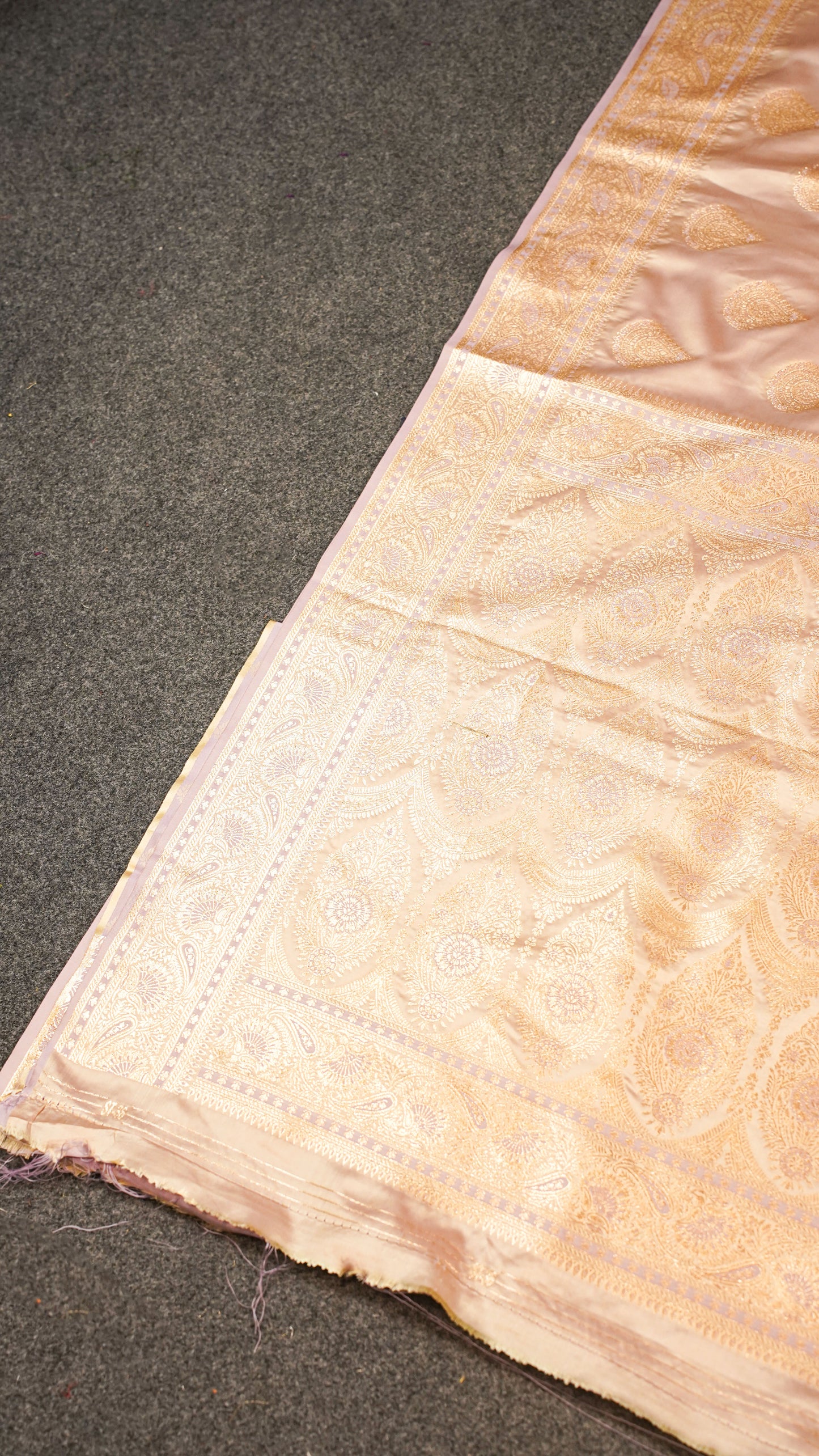"UTSAV BANARAS 133" Banarasi Pastel Pink Mashru Silk Saree