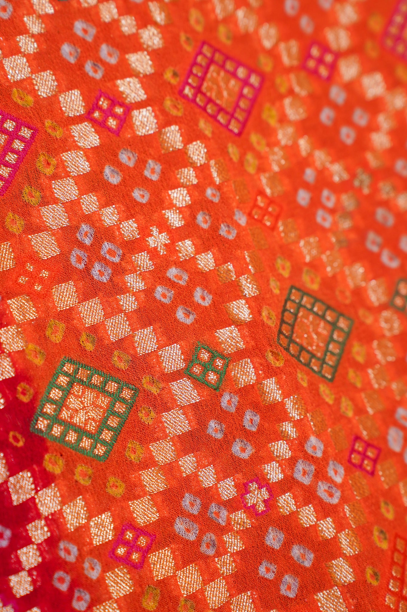 ODHANA 002: Lovely Red &amp; Orange Handcrafted Bandhani Pure Khaddi Georgette Odhana with Zari Border